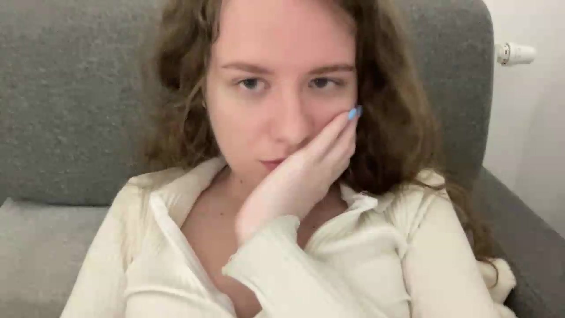 Gallery image thumbnail from BlueFlowerr's myfreecams stream on, 05/24/2026, 01:56 image 13 of 20