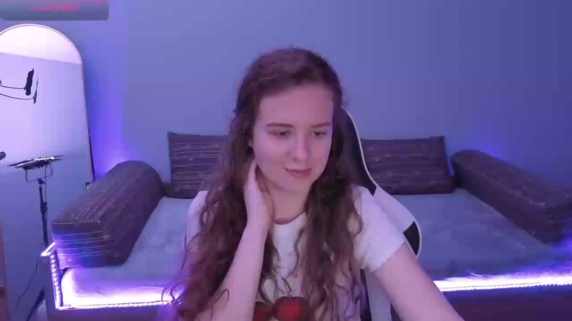Gallery image thumbnail from BlueFlowerr's myfreecams stream on, 05/24/2026, 18:57 image 20 of 20