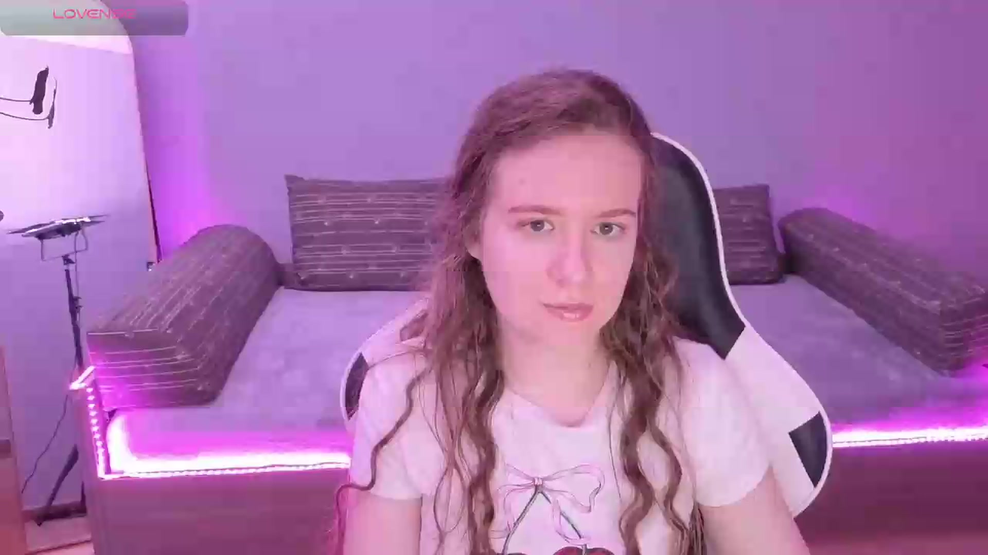 Gallery image thumbnail from BlueFlowerr's myfreecams stream on, 05/24/2026, 18:57 image 1 of 20