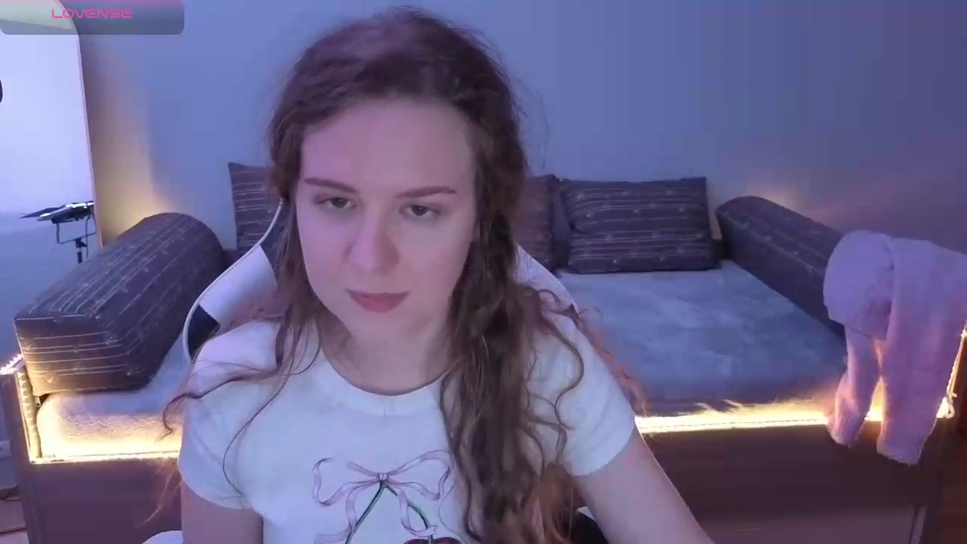 Gallery image thumbnail from BlueFlowerr's myfreecams stream on, 05/24/2026, 21:13 image 9 of 20