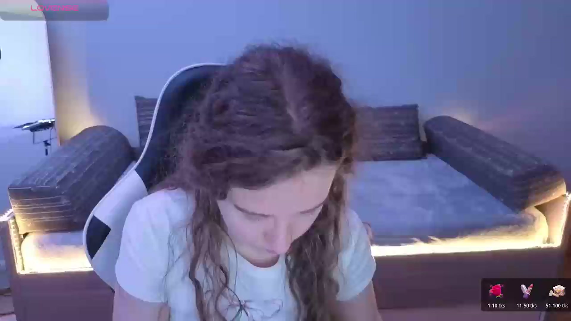 Gallery image thumbnail from BlueFlowerr's myfreecams stream on, 05/24/2026, 21:13 image 16 of 20
