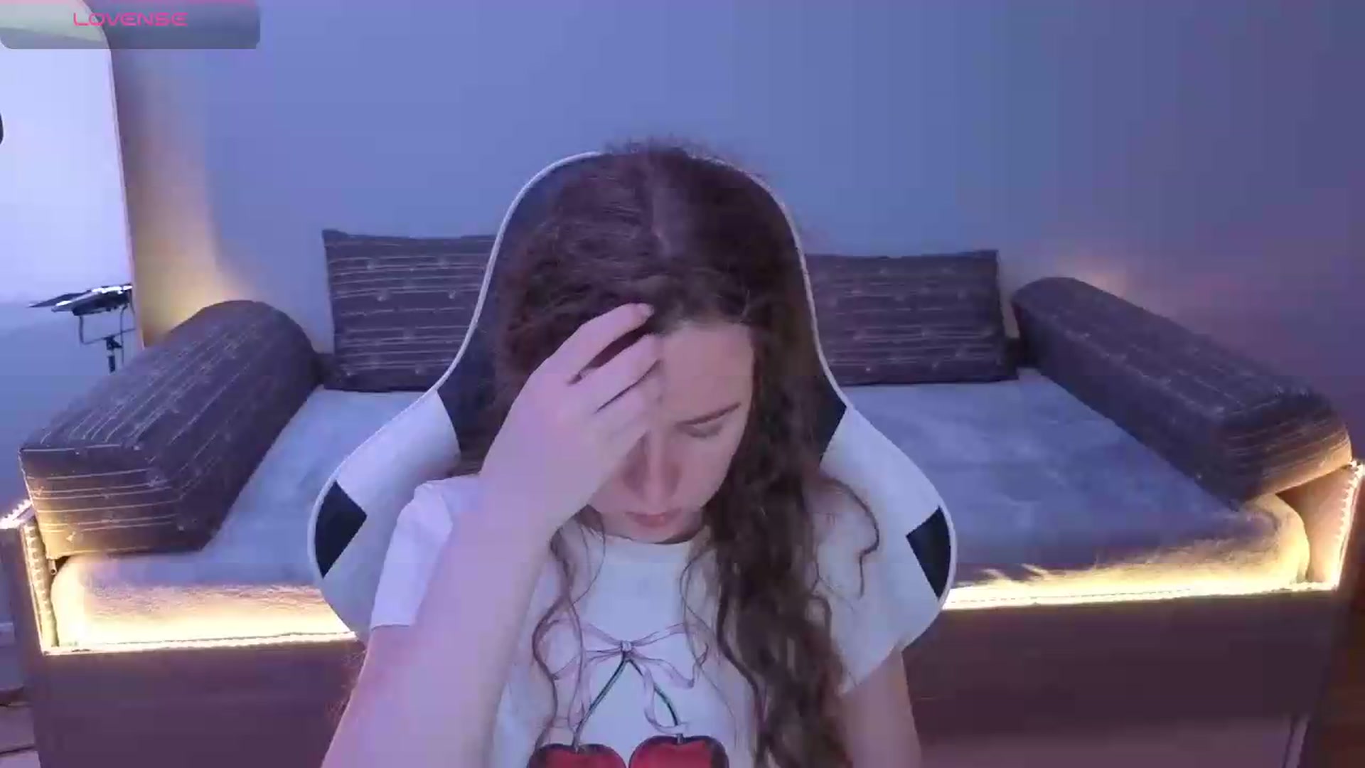 Gallery image thumbnail from BlueFlowerr's myfreecams stream on, 05/24/2026, 21:13 image 11 of 20