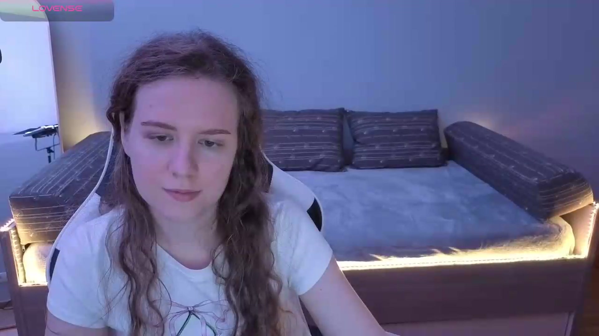 Gallery image thumbnail from BlueFlowerr's myfreecams stream on, 05/24/2026, 21:13 image 20 of 20
