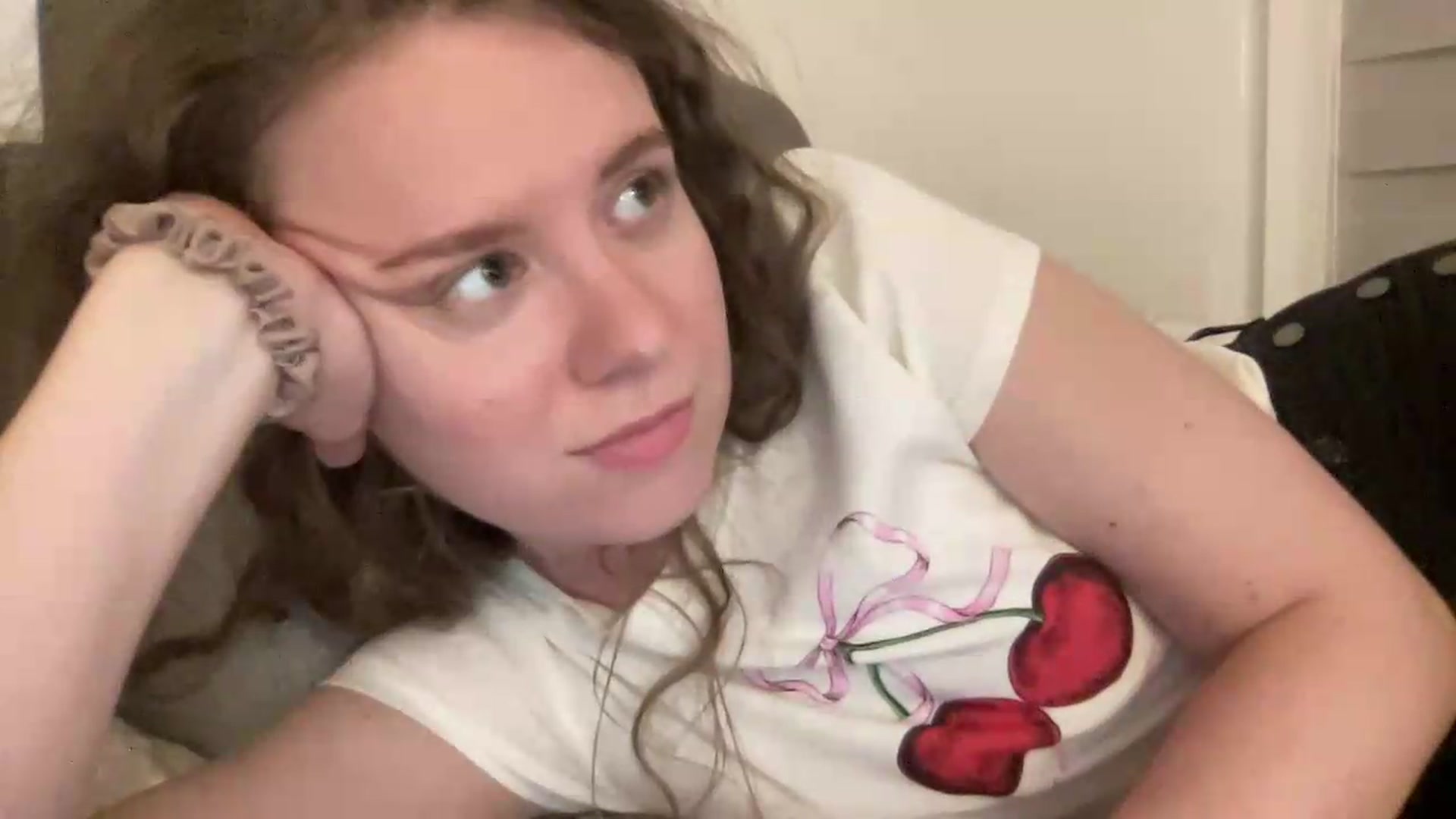 Gallery image thumbnail from BlueFlowerr's myfreecams stream on, 05/25/2026, 01:43 image 16 of 20