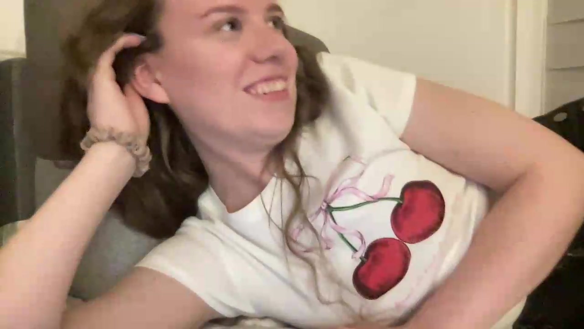 Gallery image thumbnail from BlueFlowerr's myfreecams stream on, 05/25/2026, 01:43 image 14 of 20