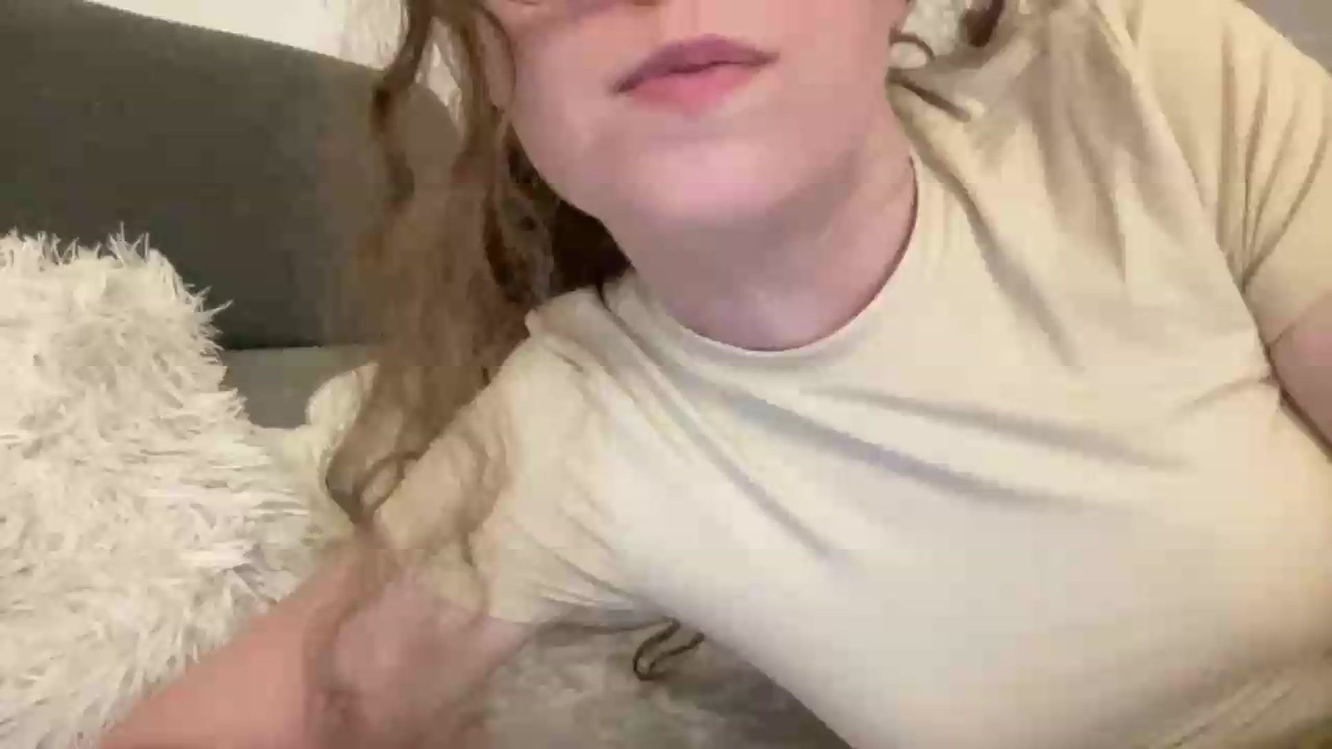 Gallery image thumbnail from BlueFlowerr's myfreecams stream on, 05/26/2026, 01:57 image 10 of 20