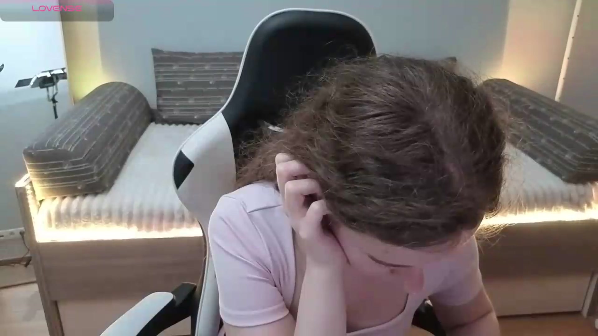 Gallery image thumbnail from BlueFlowerr's myfreecams stream on, 05/26/2026, 22:35 image 2 of 20