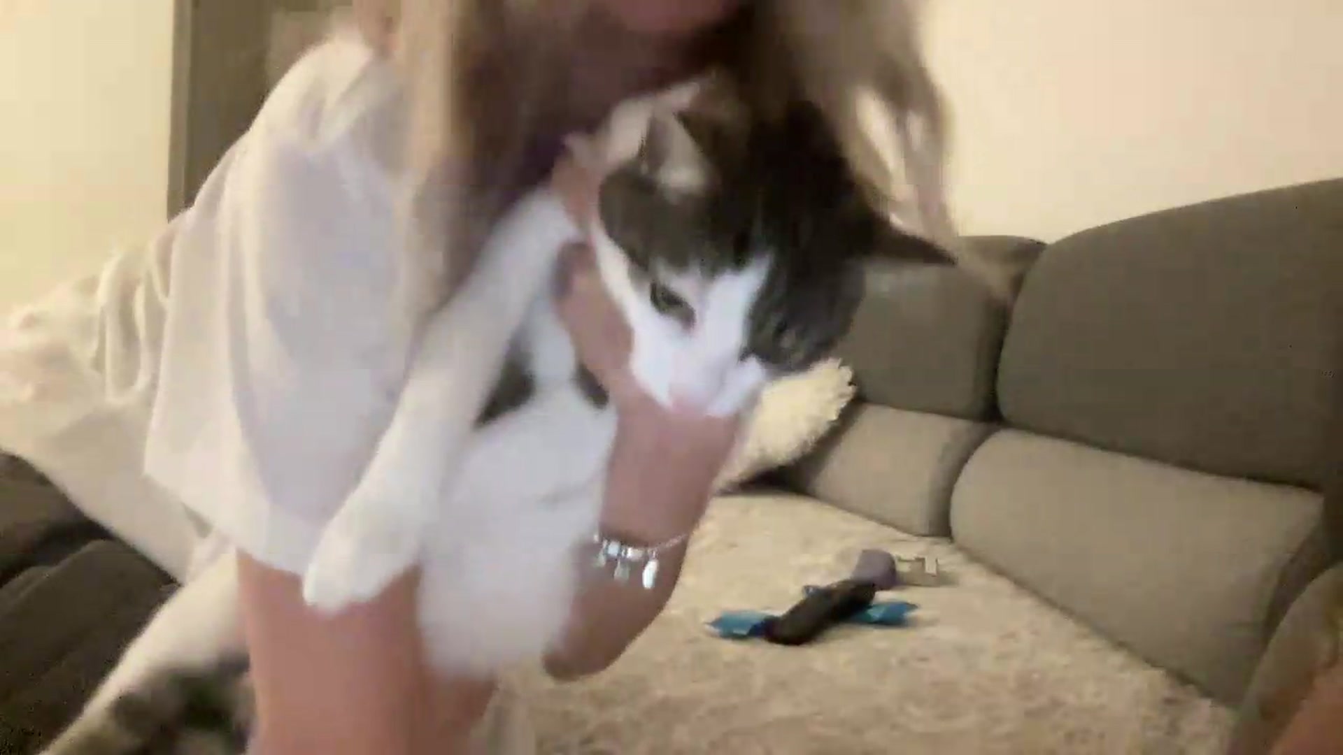 Gallery image thumbnail from BlueFlowerr's myfreecams stream on, 05/27/2026, 24:48 image 11 of 20