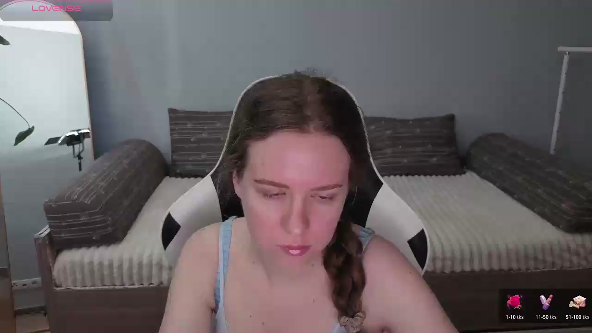Gallery image thumbnail from BlueFlowerr's myfreecams stream on, 05/27/2026, 18:59 image 1 of 20