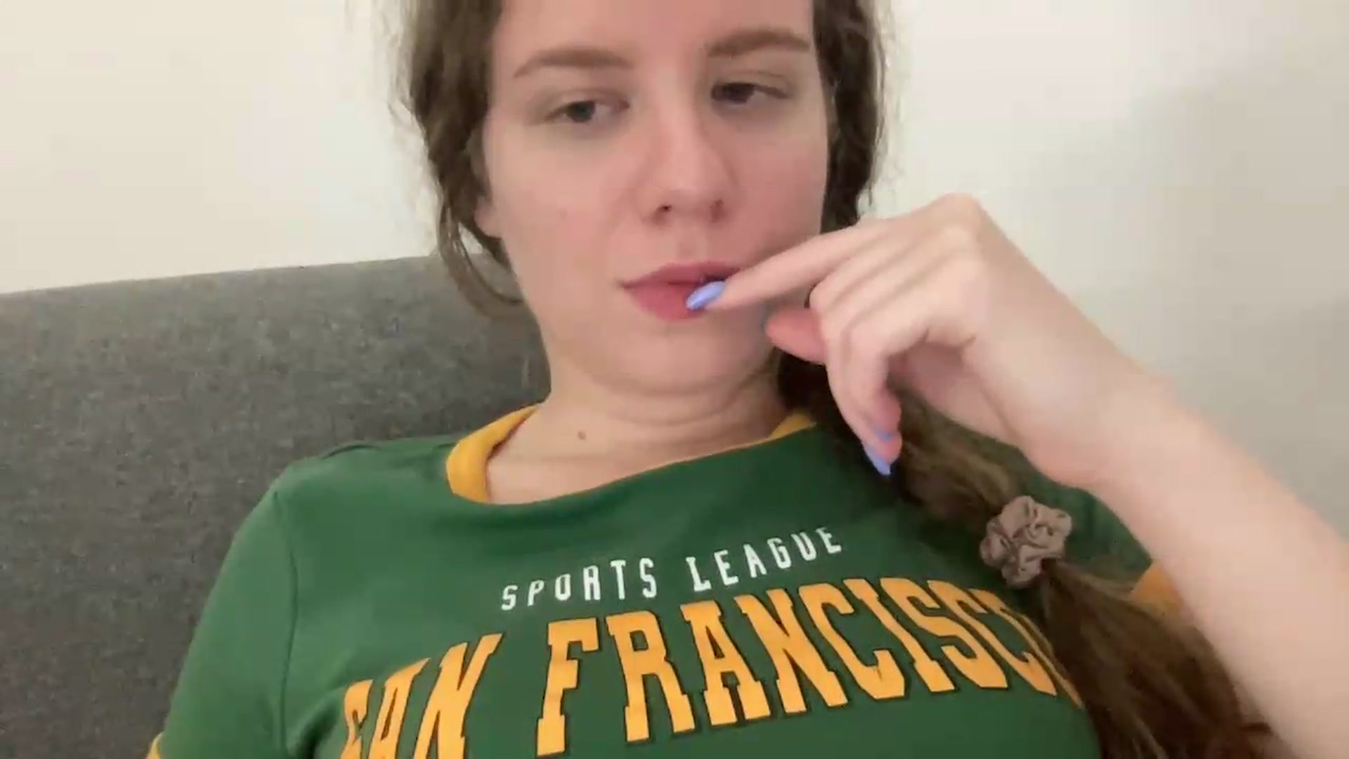 Gallery image thumbnail from BlueFlowerr's myfreecams stream on, 05/28/2026, 01:26 image 9 of 20