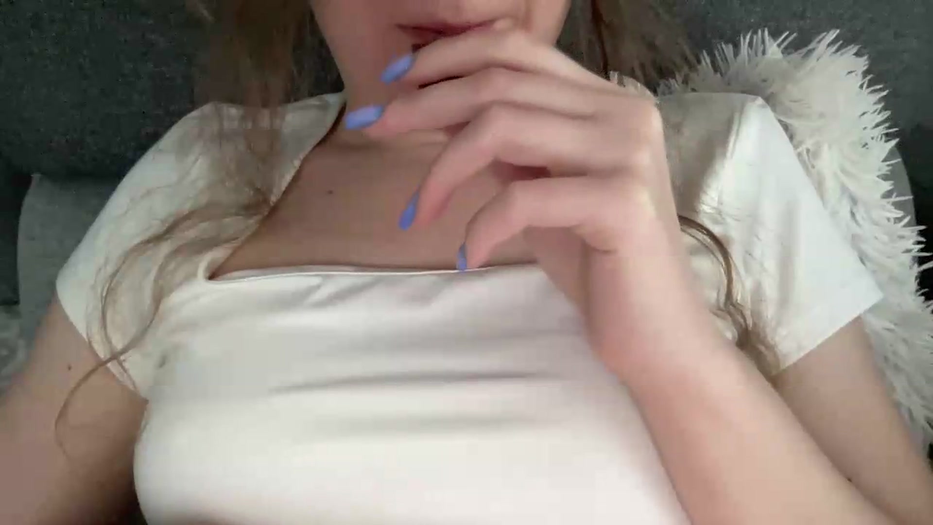 Gallery image thumbnail from BlueFlowerr's myfreecams stream on, 05/28/2026, 18:36 image 7 of 20