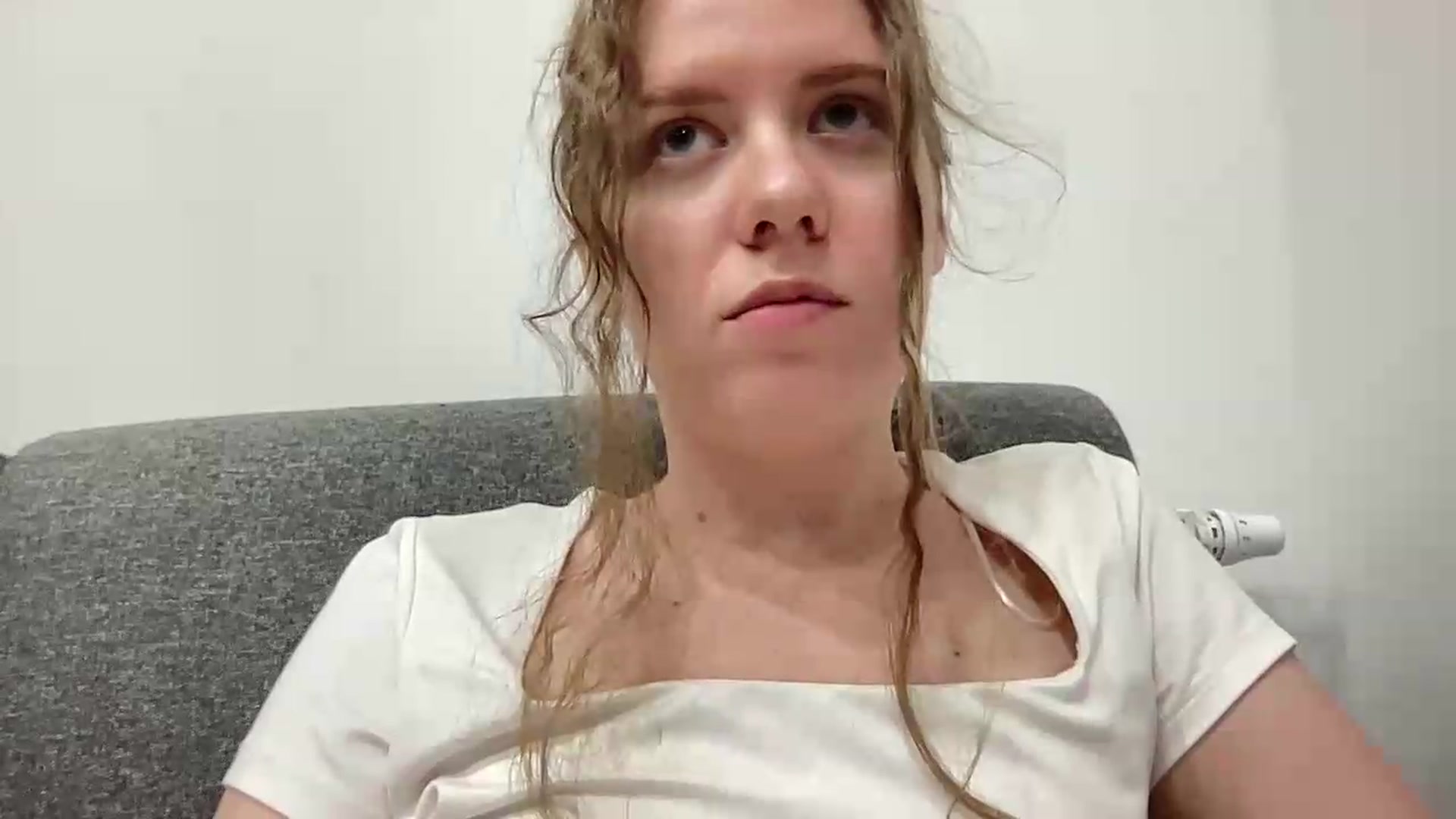 Gallery image thumbnail from BlueFlowerr's myfreecams stream on, 05/29/2026, 02:27 image 10 of 20