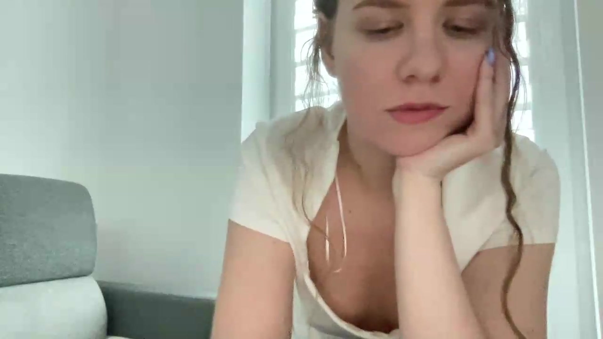 Gallery image thumbnail from BlueFlowerr's myfreecams stream on, 05/29/2026, 03:57 image 20 of 20