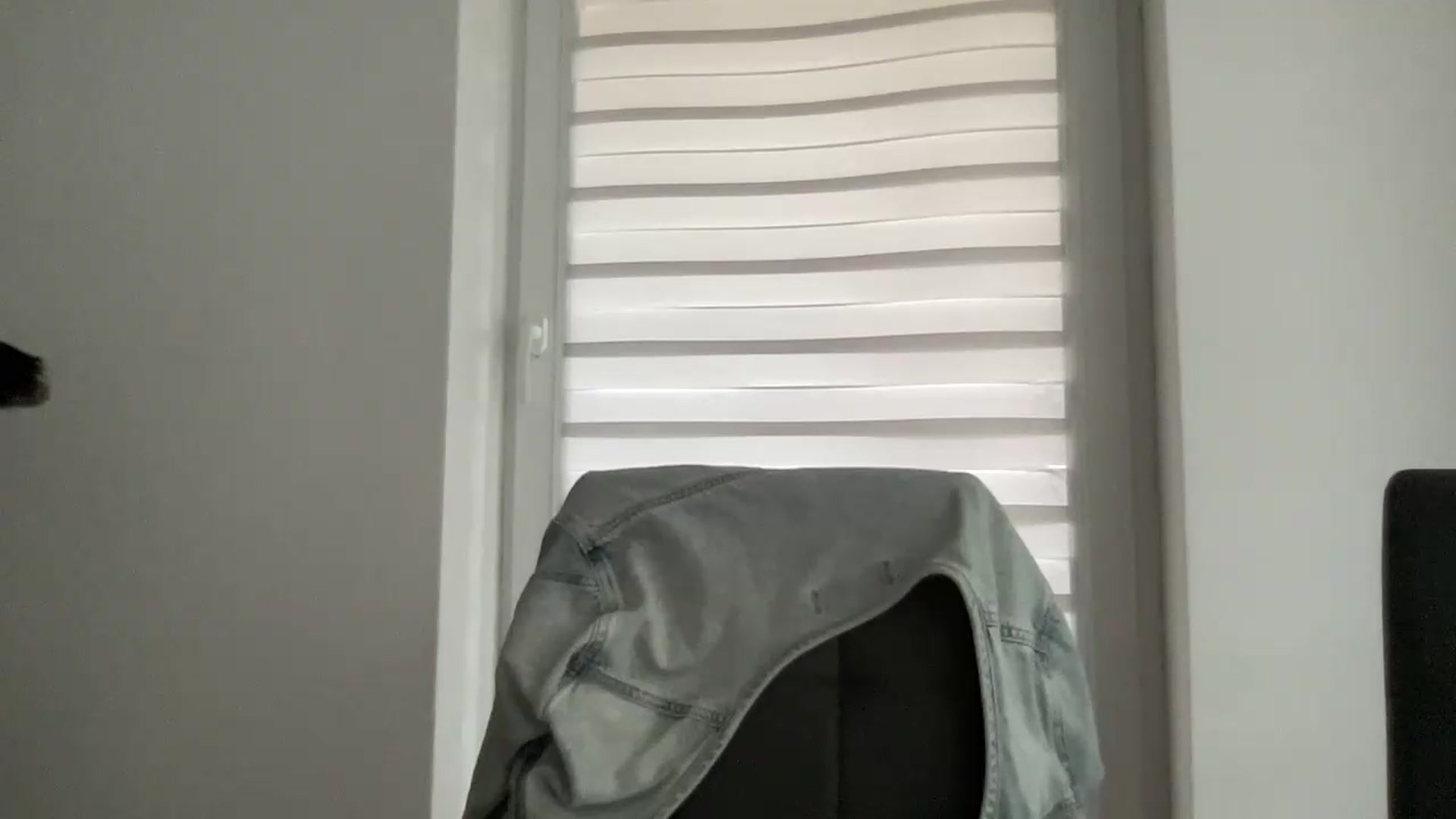 Gallery image thumbnail from BlueFlowerr's myfreecams stream on, 05/29/2026, 18:42 image 13 of 20