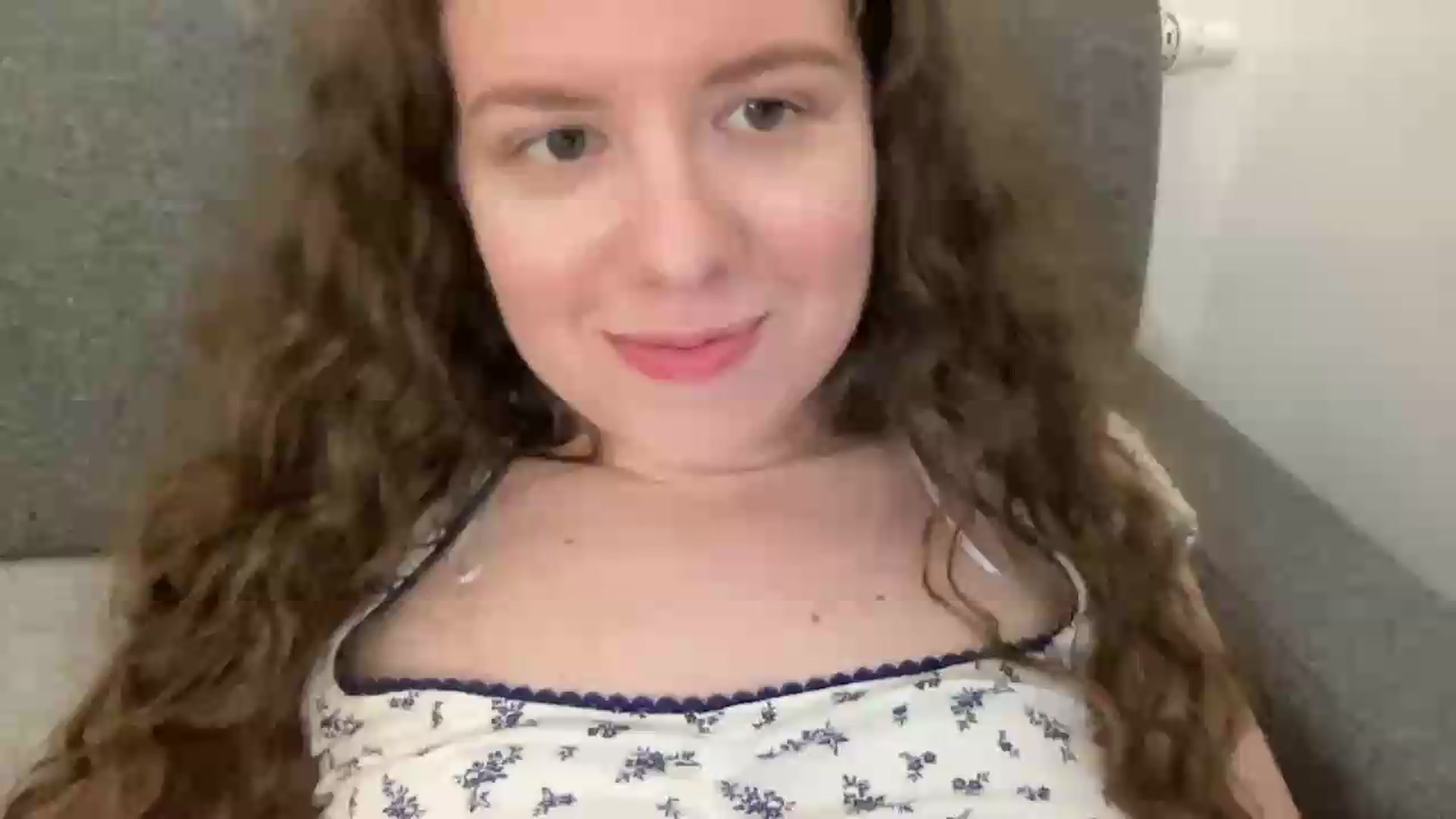 Gallery image thumbnail from BlueFlowerr's myfreecams stream on, 05/30/2026, 03:22 image 6 of 20