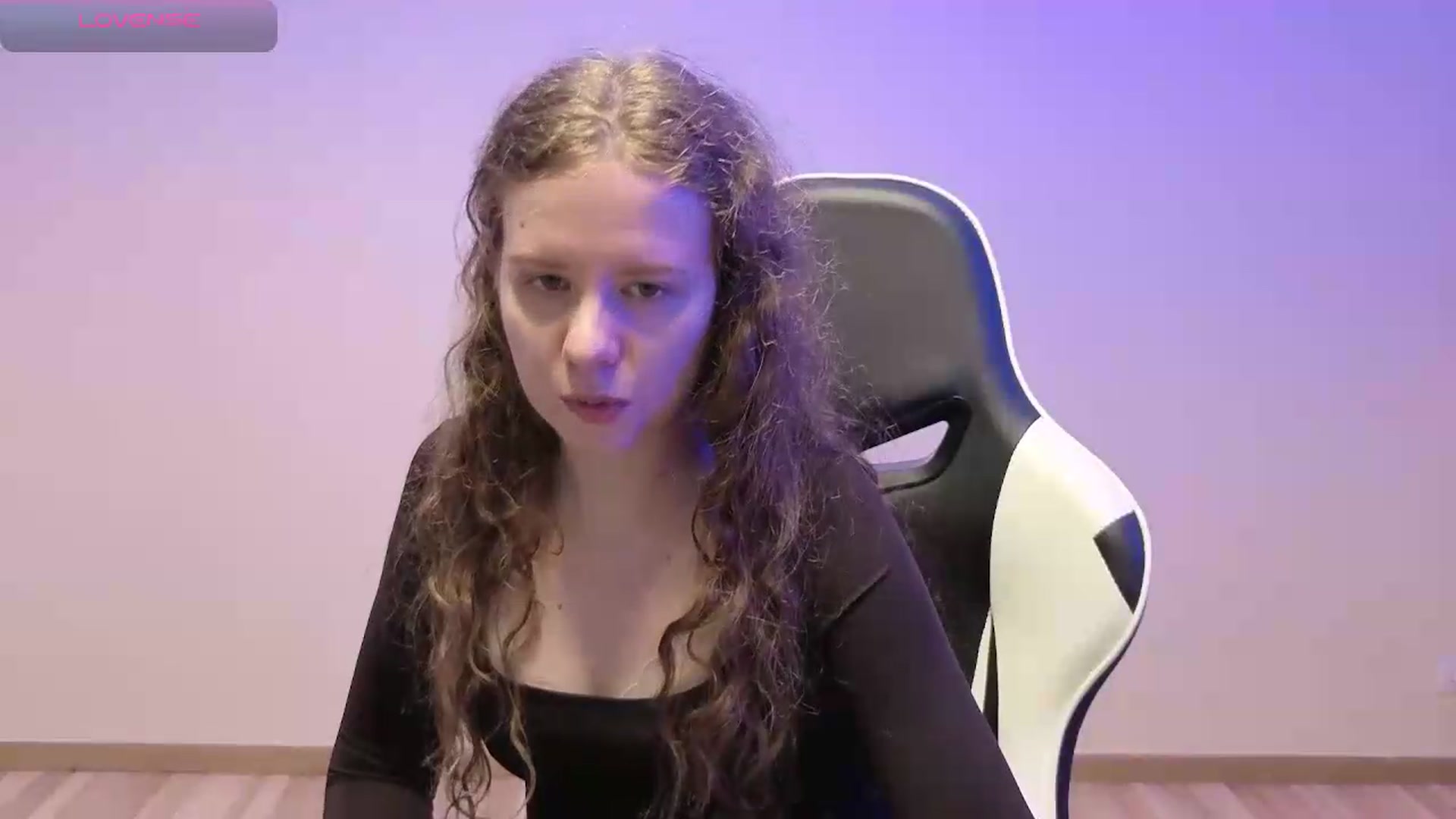 Gallery image thumbnail from BlueFlowerr's myfreecams stream on, 06/01/2026, 17:50 image 7 of 20