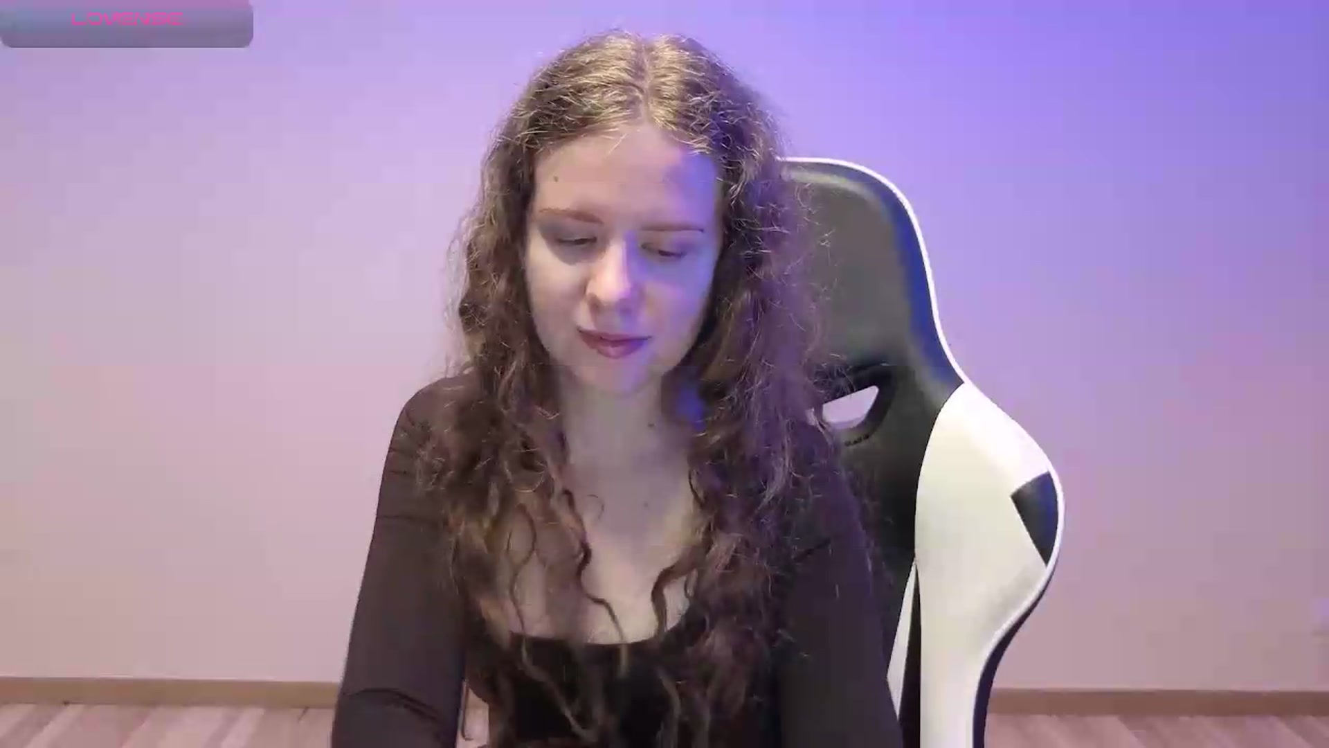 Gallery image thumbnail from BlueFlowerr's myfreecams stream on, 06/01/2026, 17:50 image 13 of 20