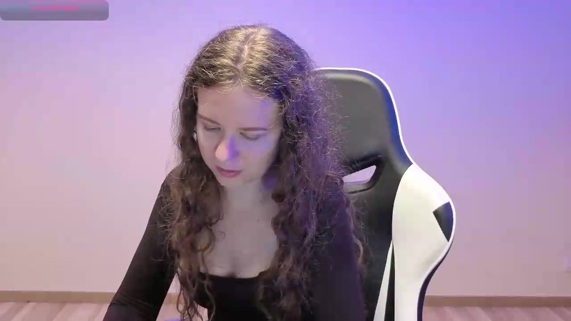 Gallery image thumbnail from BlueFlowerr's myfreecams stream on, 06/01/2026, 17:50 image 12 of 20