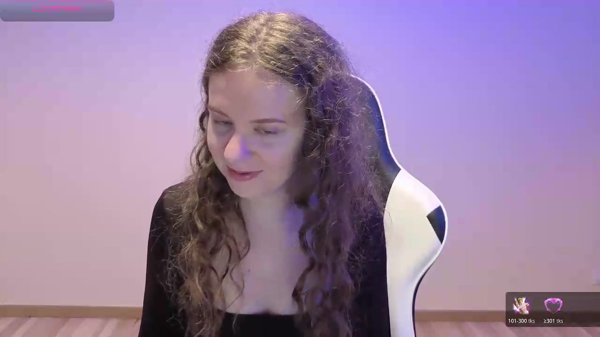 Gallery image thumbnail from BlueFlowerr's myfreecams stream on, 06/01/2026, 17:50 image 19 of 20
