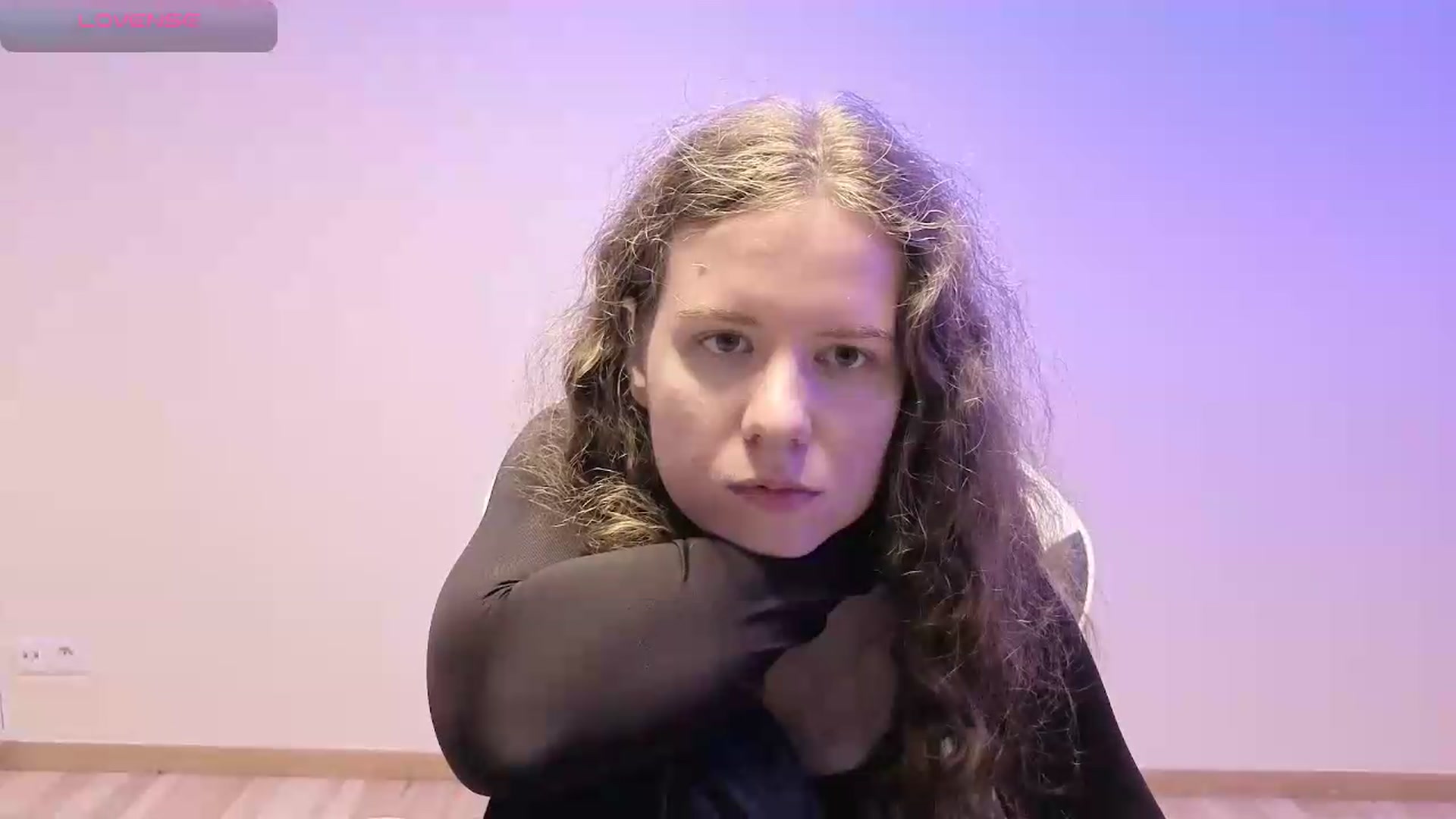 Gallery image thumbnail from BlueFlowerr's myfreecams stream on, 06/01/2026, 18:57 image 17 of 20