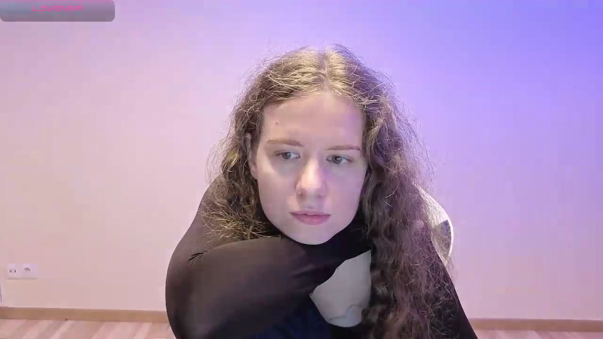 Gallery image thumbnail from BlueFlowerr's myfreecams stream on, 06/01/2026, 18:57 image 16 of 20