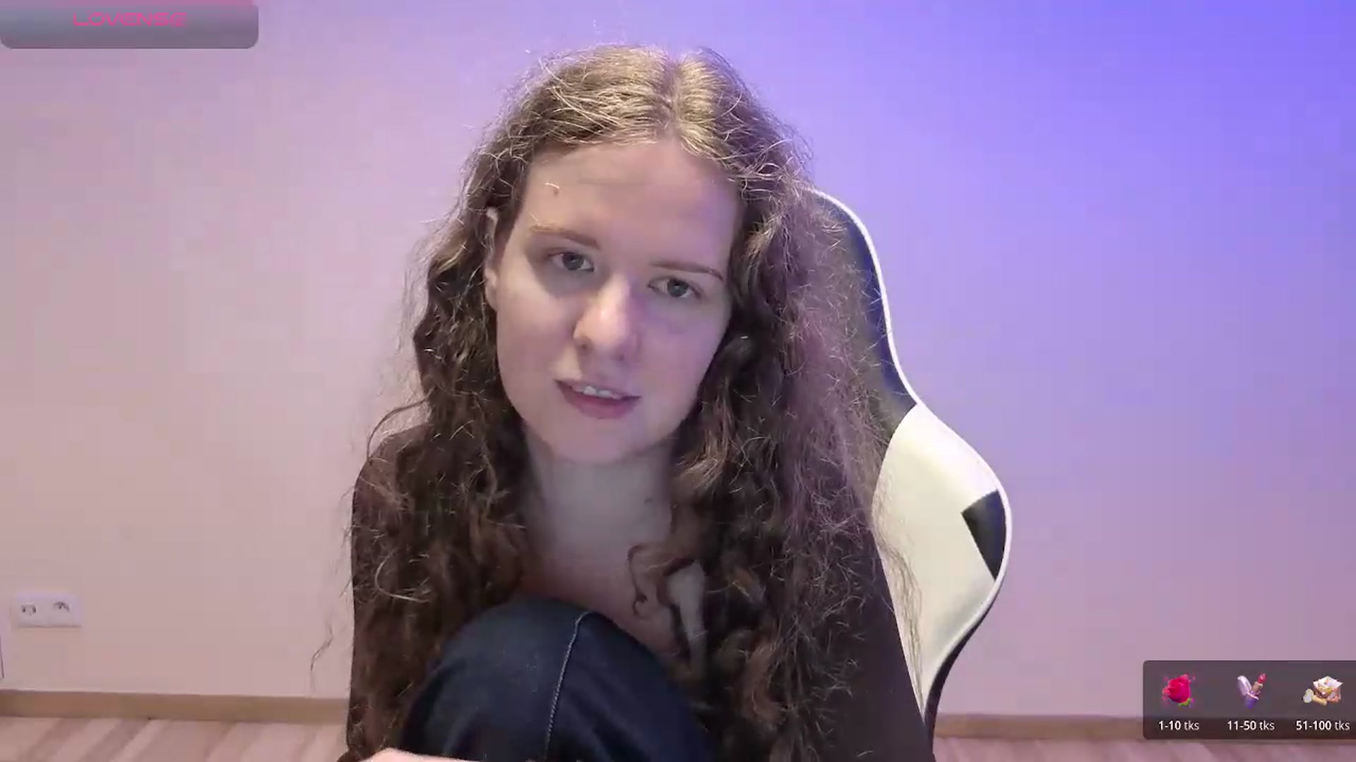 Gallery image thumbnail from BlueFlowerr's myfreecams stream on, 06/01/2026, 18:57 image 15 of 20