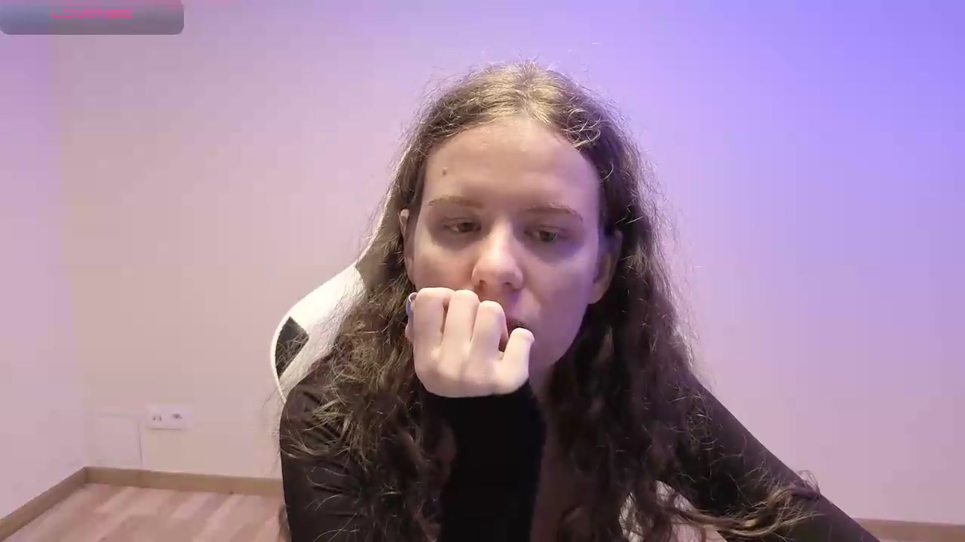 Gallery image thumbnail from BlueFlowerr's myfreecams stream on, 06/01/2026, 21:28 image 2 of 20