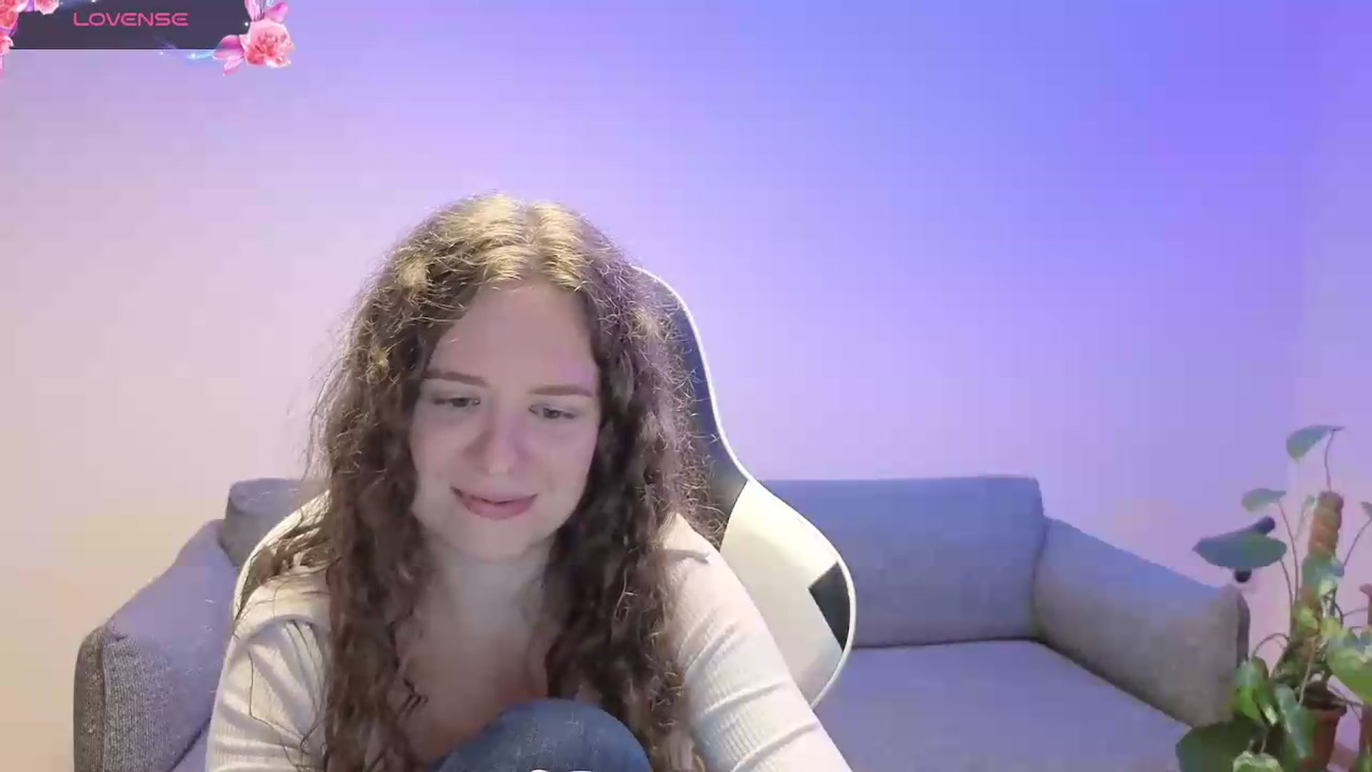 Gallery image thumbnail from BlueFlowerr's myfreecams stream on, 06/04/2026, 19:55 image 20 of 20