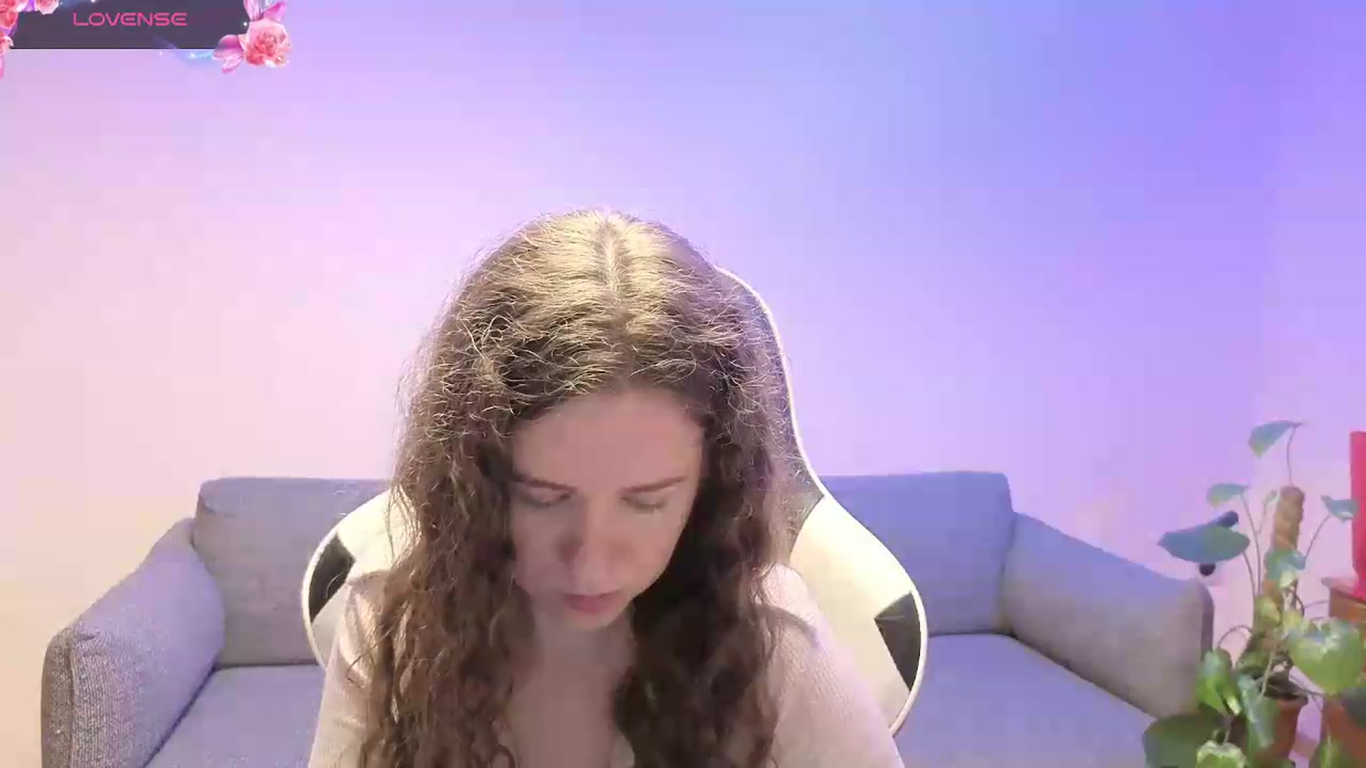 Gallery image thumbnail from BlueFlowerr's myfreecams stream on, 06/04/2026, 19:55 image 6 of 20
