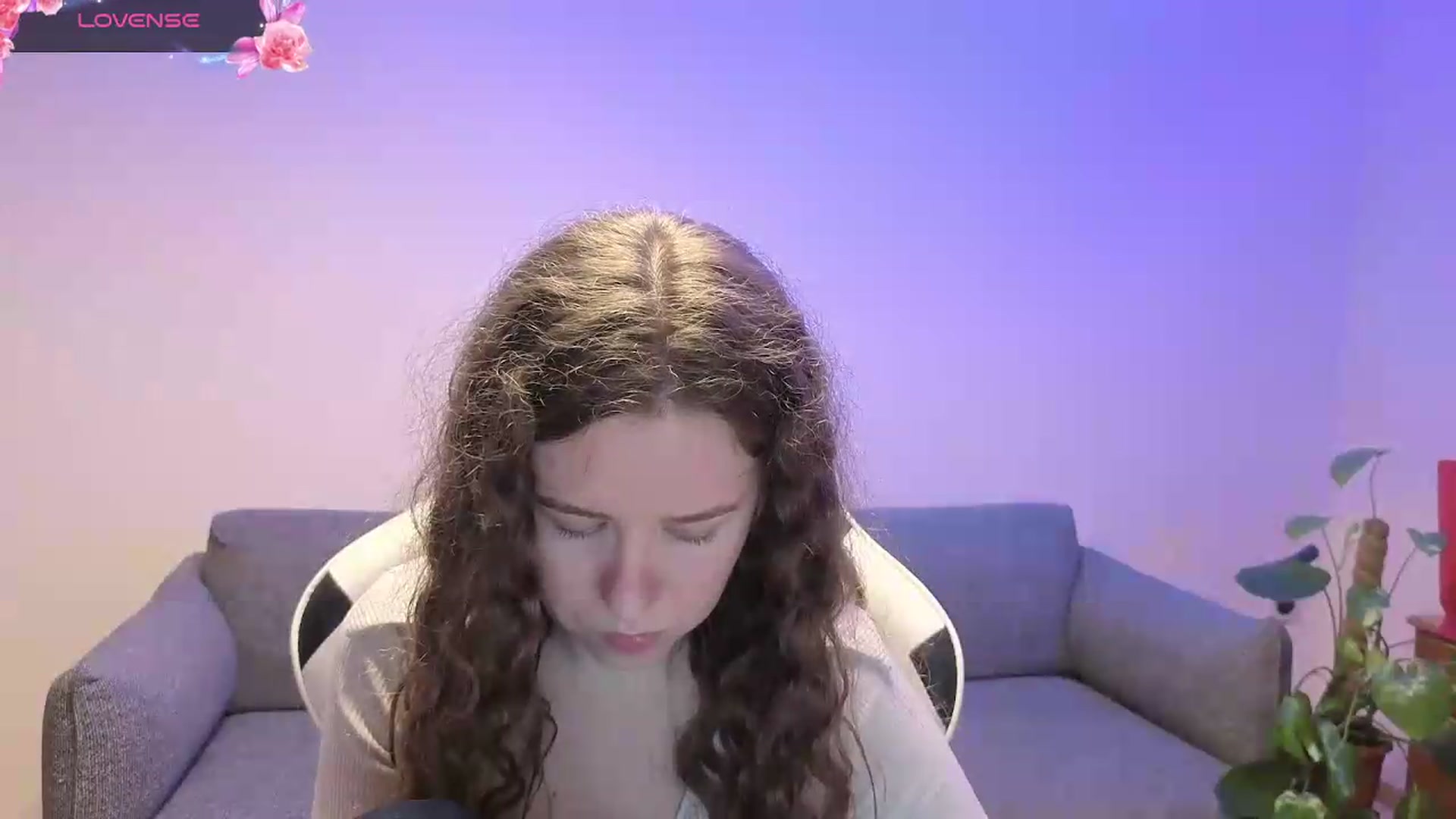 Gallery image thumbnail from BlueFlowerr's myfreecams stream on, 06/04/2026, 19:55 image 4 of 20
