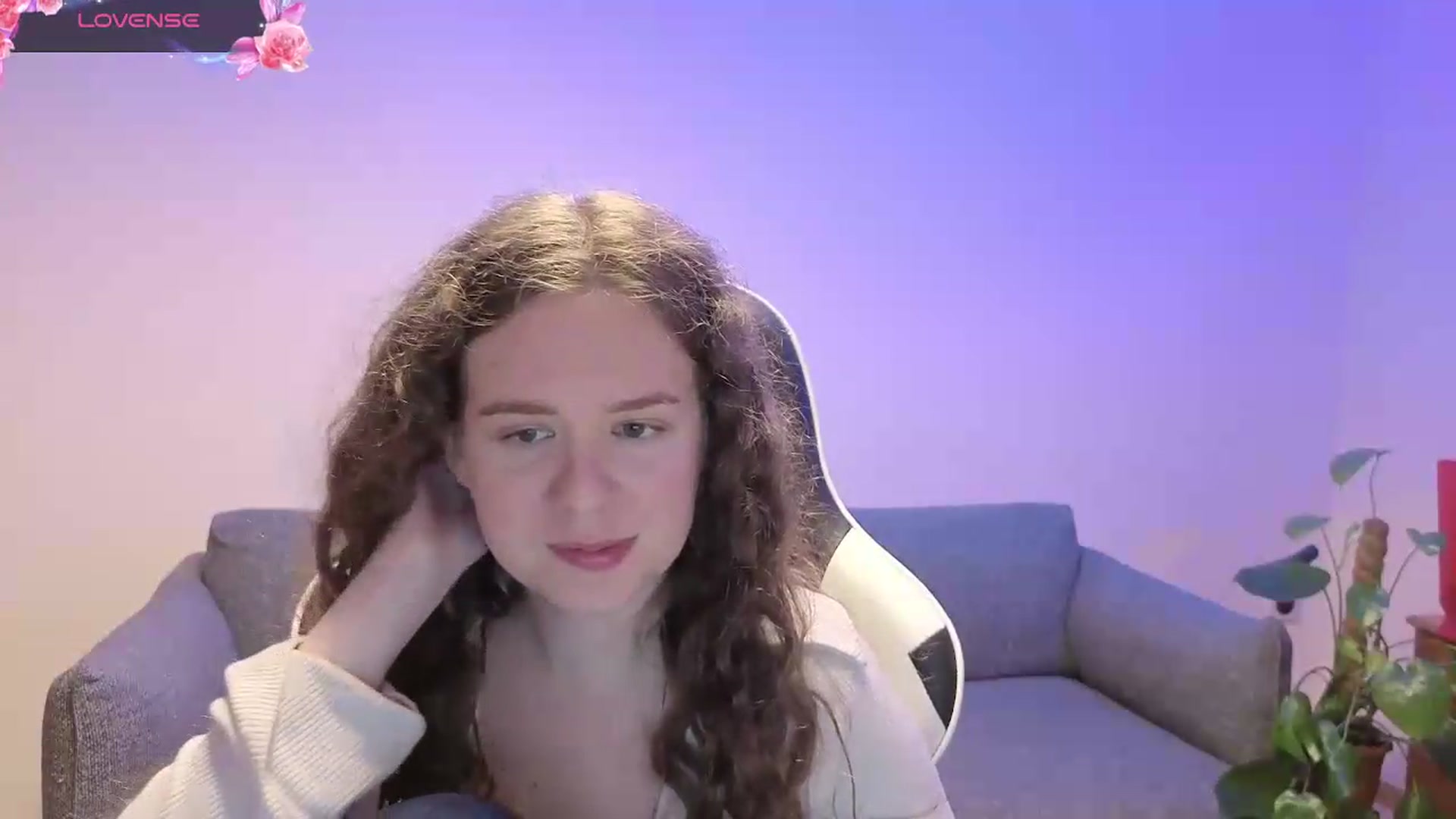 Gallery image thumbnail from BlueFlowerr's myfreecams stream on, 06/04/2026, 19:55 image 2 of 20