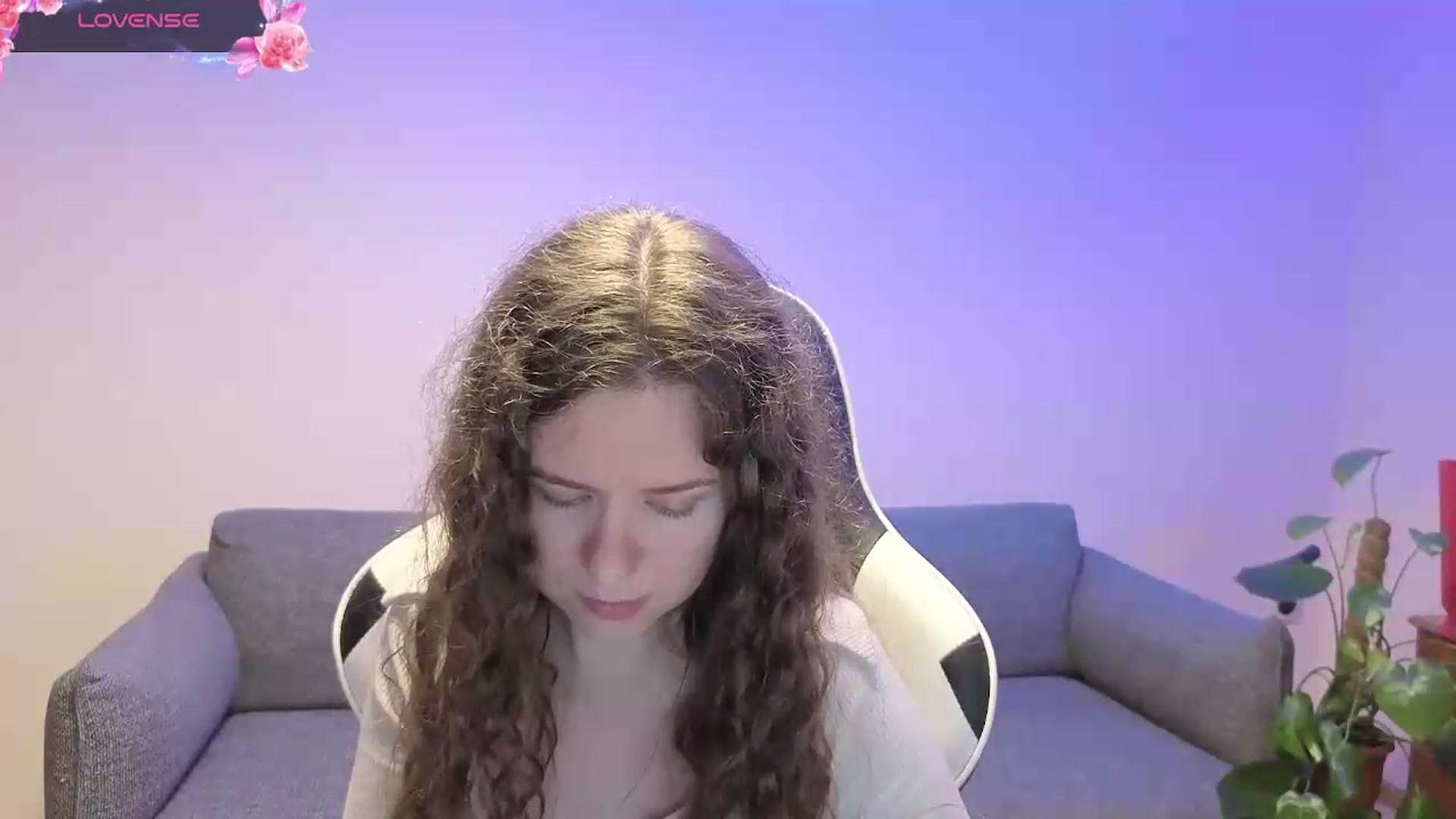 Gallery image thumbnail from BlueFlowerr's myfreecams stream on, 06/04/2026, 19:55 image 10 of 20
