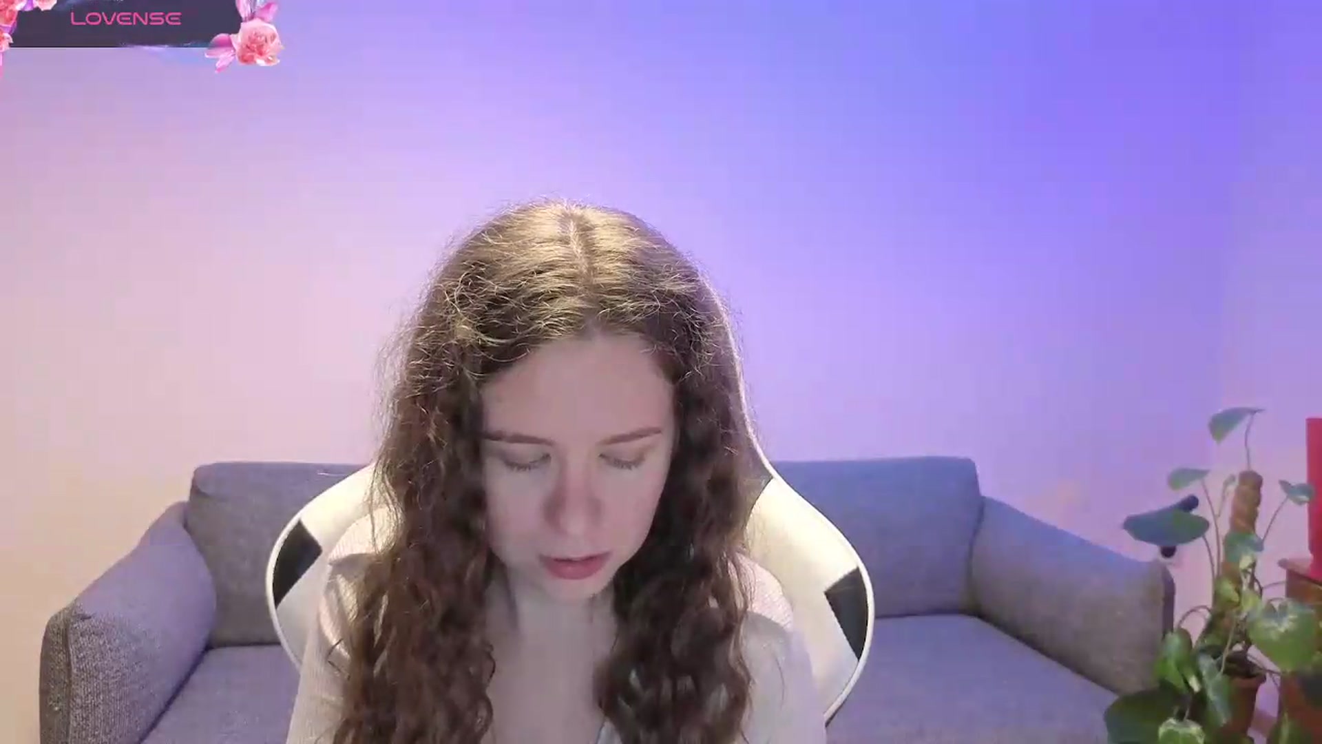 Gallery image thumbnail from BlueFlowerr's myfreecams stream on, 06/04/2026, 19:55 image 5 of 20