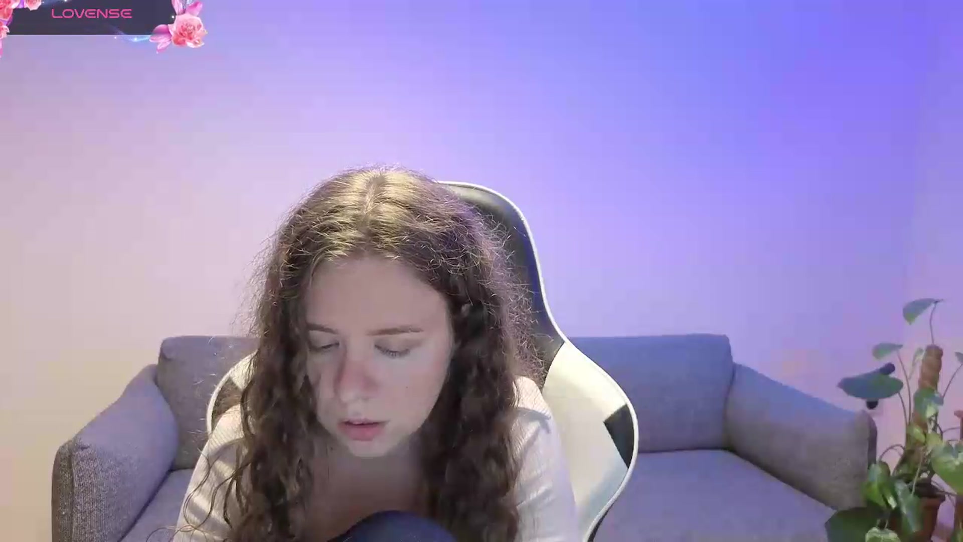 Gallery image thumbnail from BlueFlowerr's myfreecams stream on, 06/04/2026, 19:55 image 18 of 20