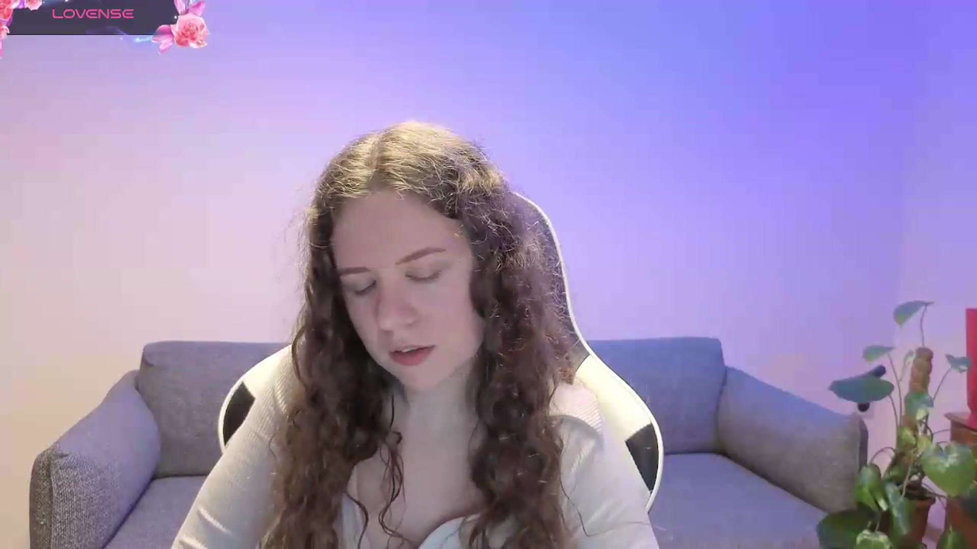 Gallery image thumbnail from BlueFlowerr's myfreecams stream on, 06/04/2026, 19:55 image 8 of 20
