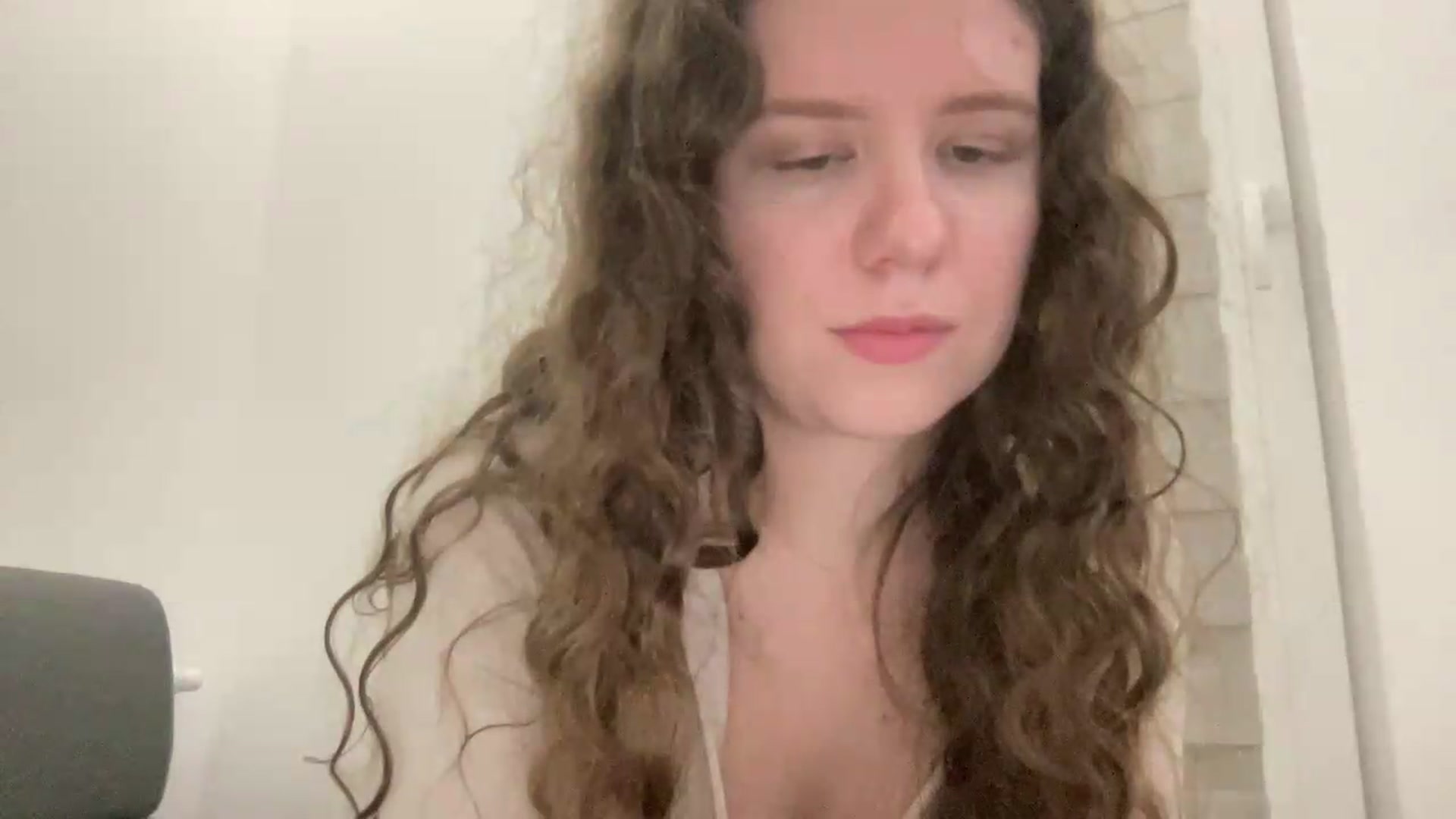 Gallery image thumbnail from BlueFlowerr's myfreecams stream on, 06/04/2026, 22:24 image 20 of 20