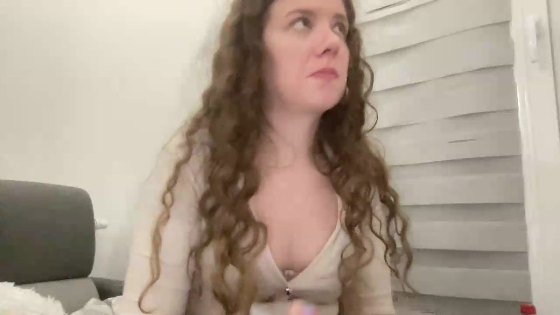 Gallery image thumbnail from BlueFlowerr's myfreecams stream on, 06/04/2026, 22:24 image 4 of 20