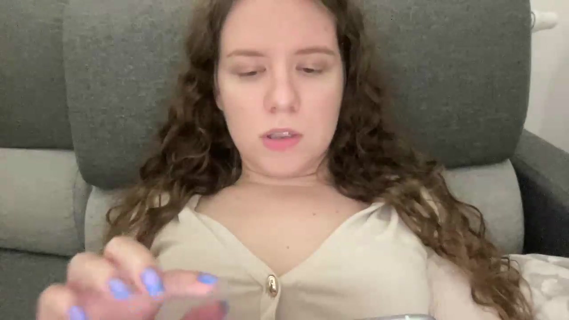 Gallery image thumbnail from BlueFlowerr's myfreecams stream on, 06/04/2026, 23:54 image 16 of 20