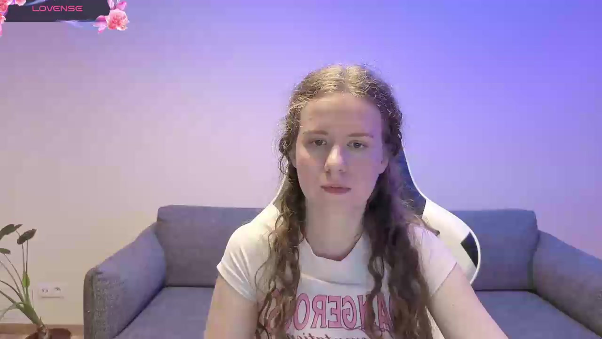 Gallery image thumbnail from BlueFlowerr's myfreecams stream on, 06/05/2026, 19:05 image 9 of 20