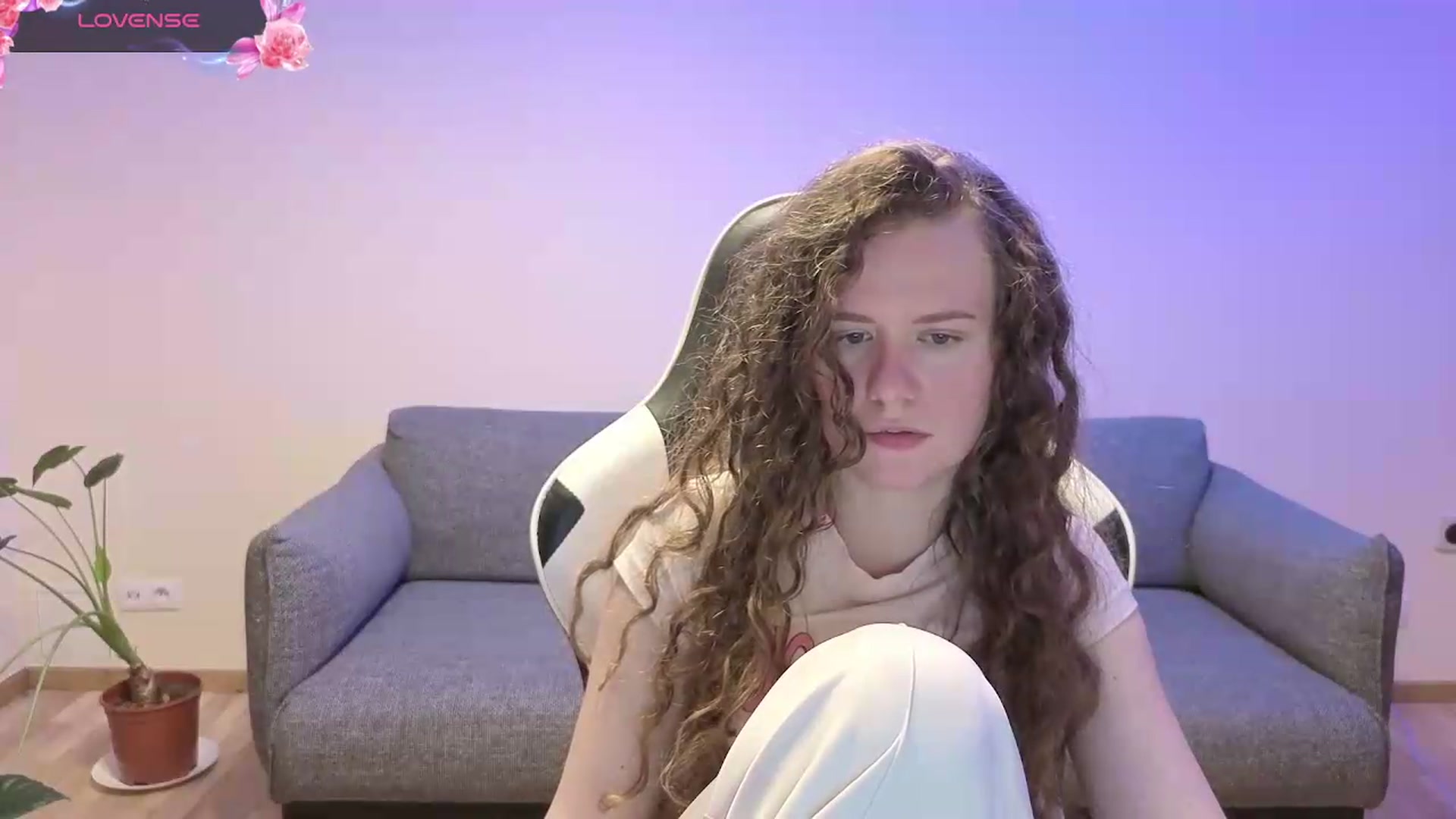 Gallery image thumbnail from BlueFlowerr's myfreecams stream on, 06/05/2026, 21:13 image 12 of 20