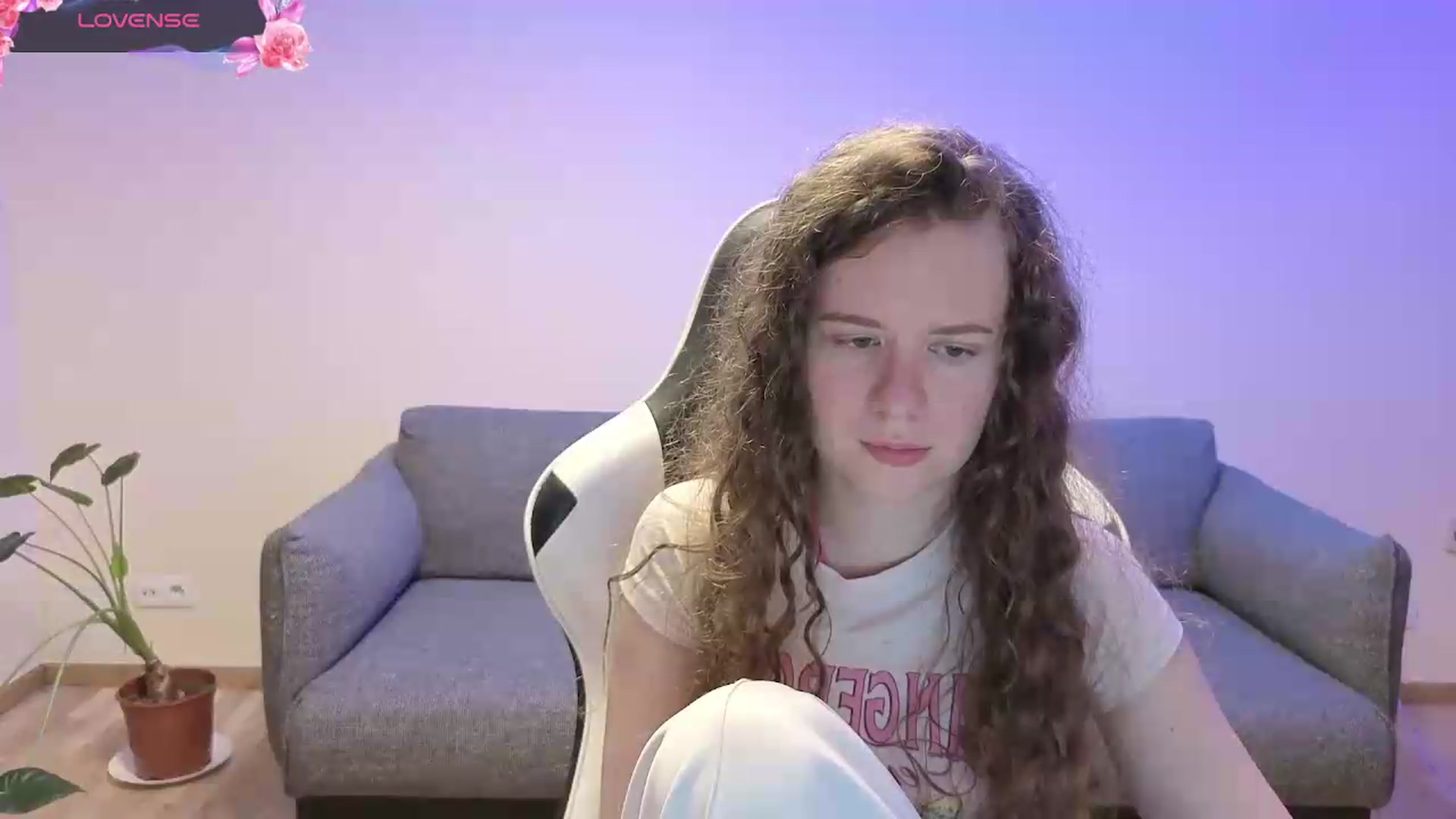 Gallery image thumbnail from BlueFlowerr's myfreecams stream on, 06/05/2026, 21:56 image 7 of 20