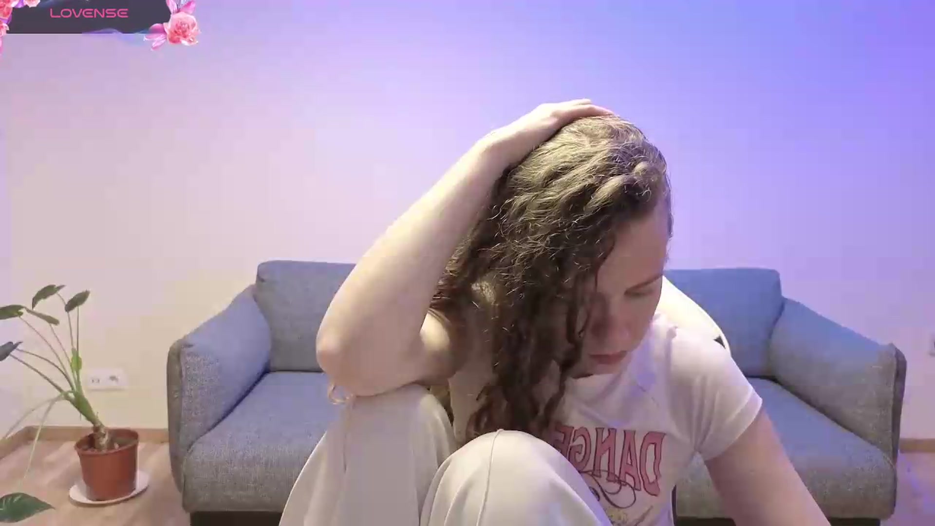 Gallery image thumbnail from BlueFlowerr's myfreecams stream on, 06/05/2026, 21:56 image 9 of 20