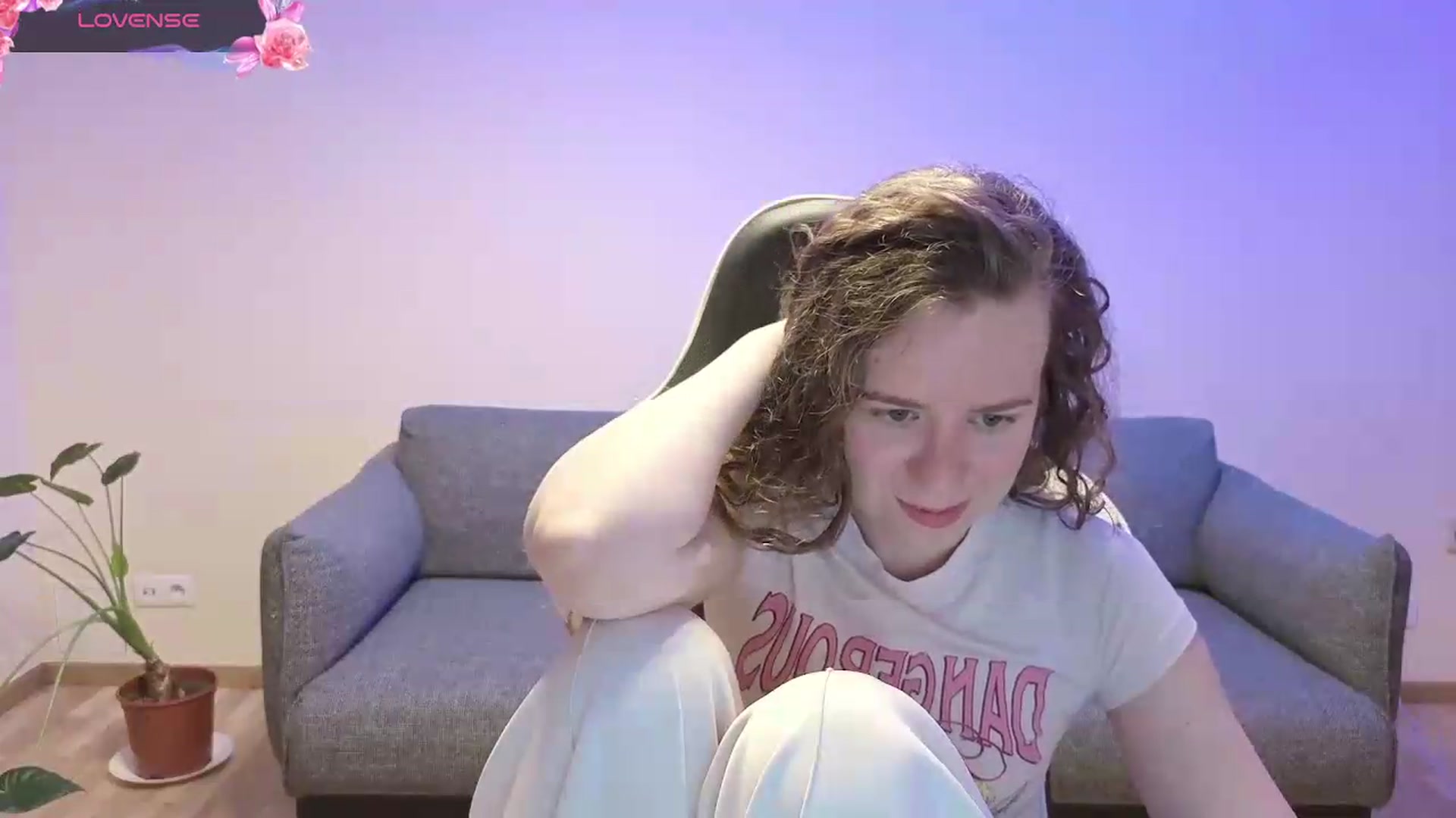 Gallery image thumbnail from BlueFlowerr's myfreecams stream on, 06/05/2026, 21:56 image 13 of 20