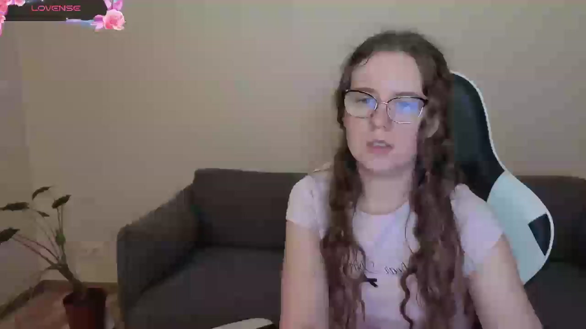 Gallery image thumbnail from BlueFlowerr's myfreecams stream on, 06/06/2026, 17:42 image 3 of 20