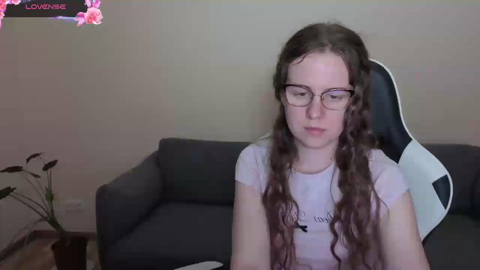 Gallery image thumbnail from BlueFlowerr's myfreecams stream on, 06/06/2026, 17:42 image 1 of 20