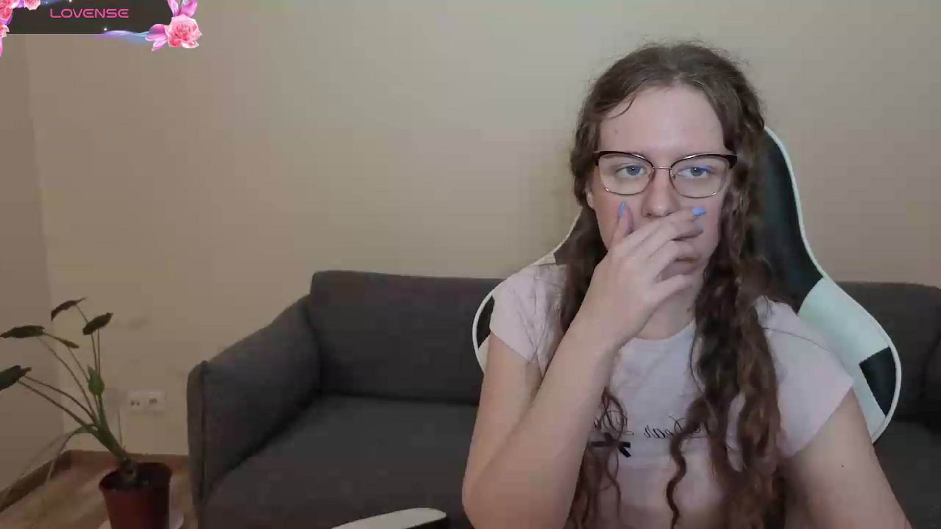 Gallery image thumbnail from BlueFlowerr's myfreecams stream on, 06/06/2026, 17:42 image 8 of 20