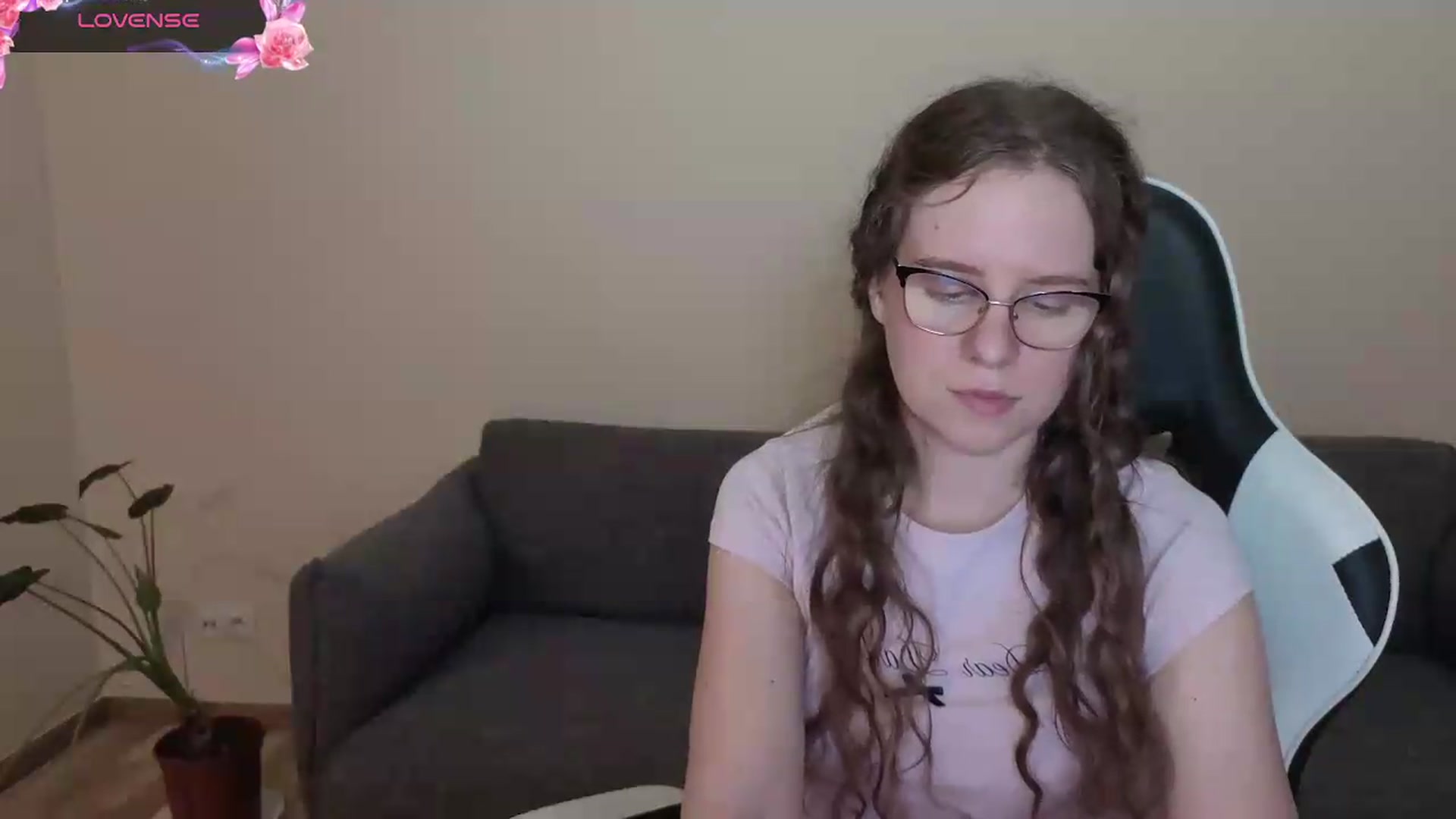 Gallery image thumbnail from BlueFlowerr's myfreecams stream on, 06/06/2026, 17:42 image 10 of 20