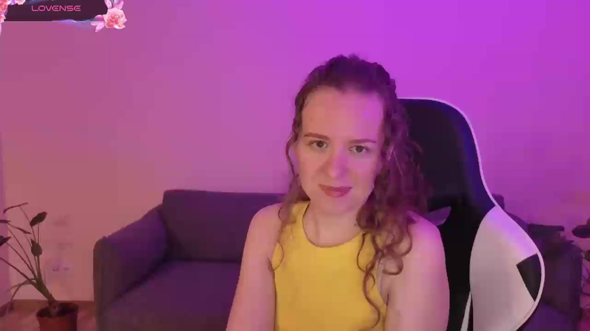Gallery image thumbnail from BlueFlowerr's myfreecams stream on, 06/08/2026, 17:48 image 20 of 20