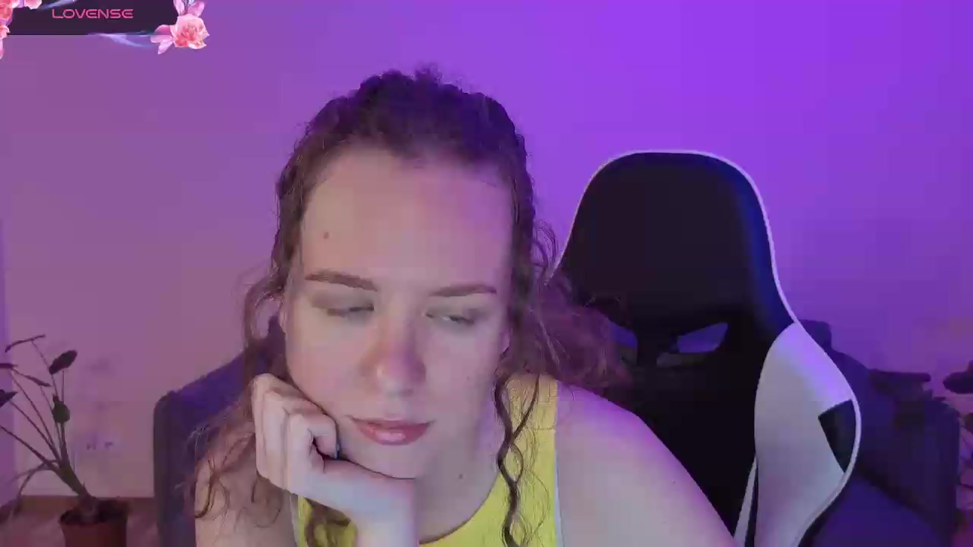 Gallery image thumbnail from BlueFlowerr's myfreecams stream on, 06/08/2026, 17:48 image 1 of 20
