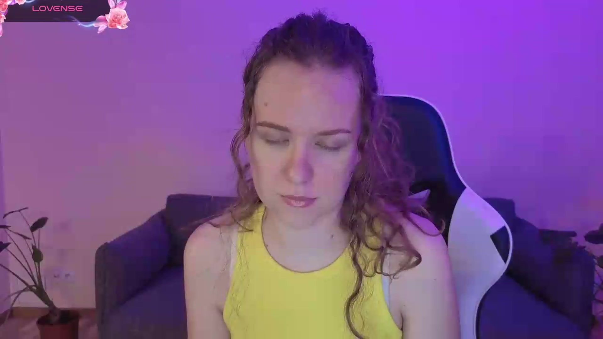 Gallery image thumbnail from BlueFlowerr's myfreecams stream on, 06/08/2026, 17:48 image 11 of 20